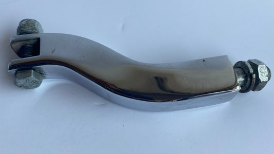 Support de cale pied passager droit Dyna Harley Davidson REF OEM 49165-90