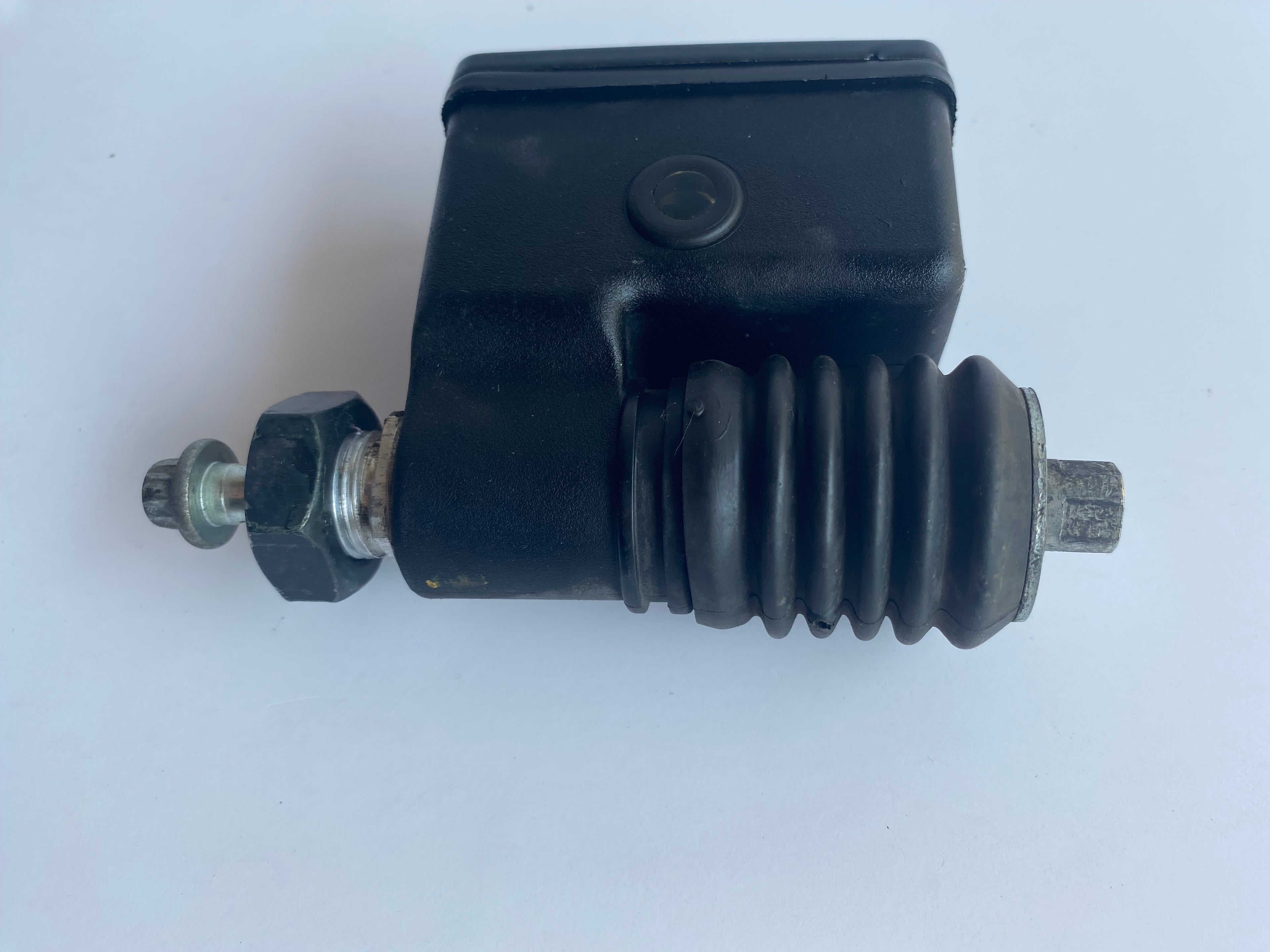 Maitre cylindre DOT 5 de frein arrière Dyna Harley Davidson REF OEM 42474-90C