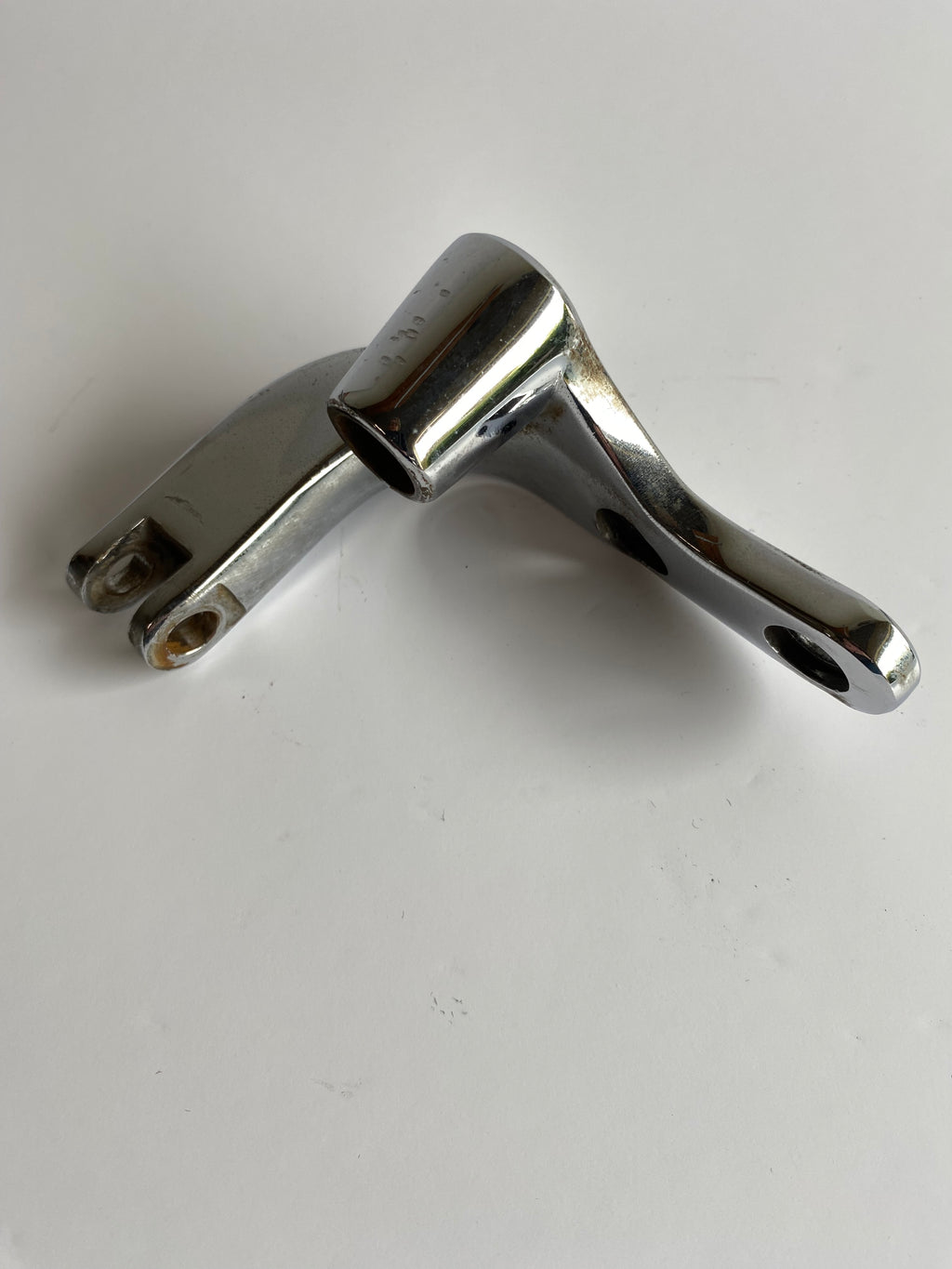 Harley Davidson Dyna Left Forward Control Bracket OEM REF: 33695-03