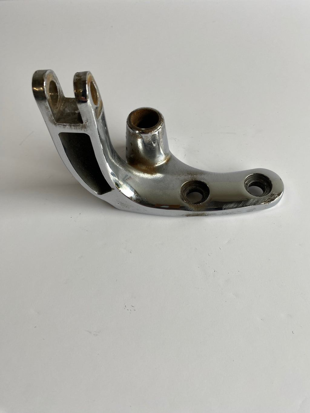 Harley Davidson Dyna Left Forward Control Bracket OEM REF: 33695-03