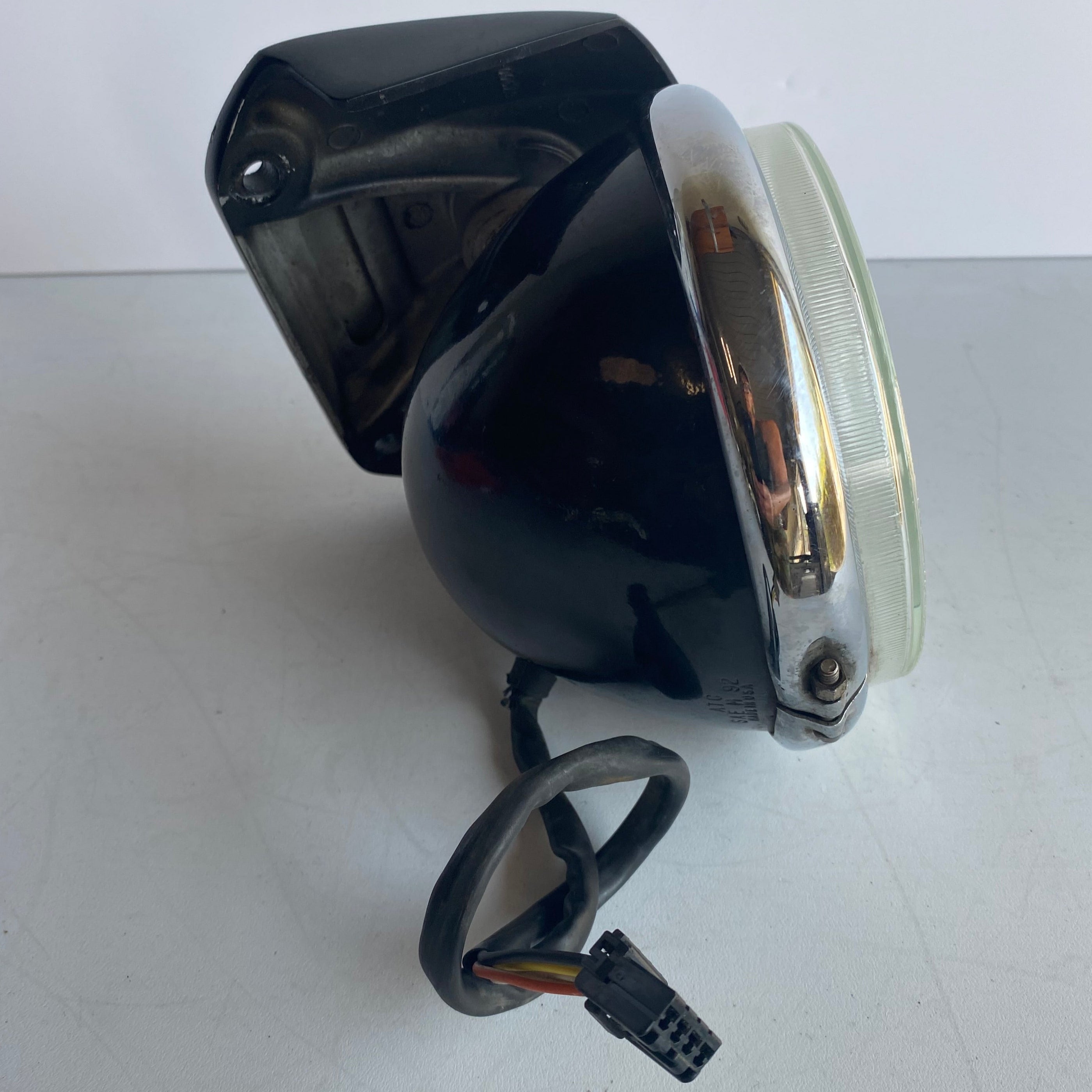 Phare + casquette noir Dyna ou Sportster Harley Davidson