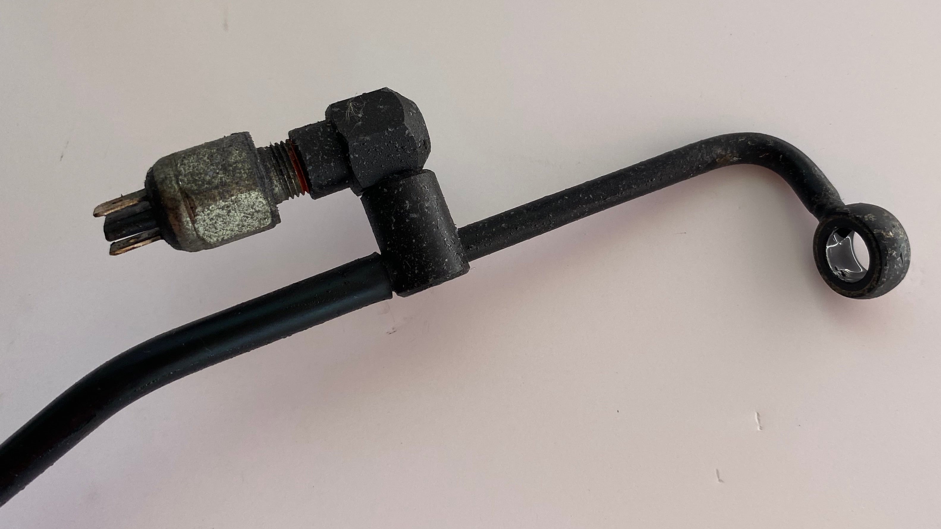 Durite de frein arrière Touring Harley Davidson REF OEM 41800012