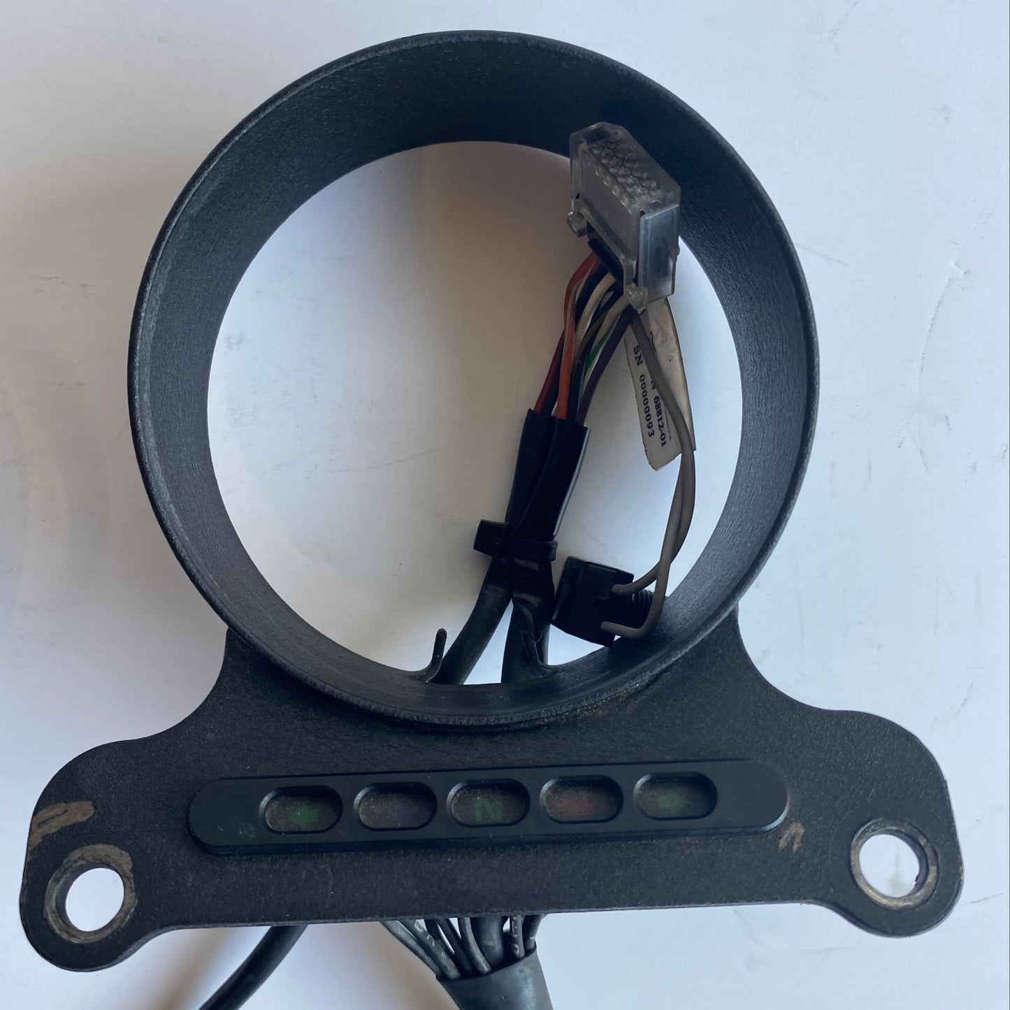 Support de compteur avec faisceau Dyna Harley Davidson REF OEM 67053-95 & 68812-01