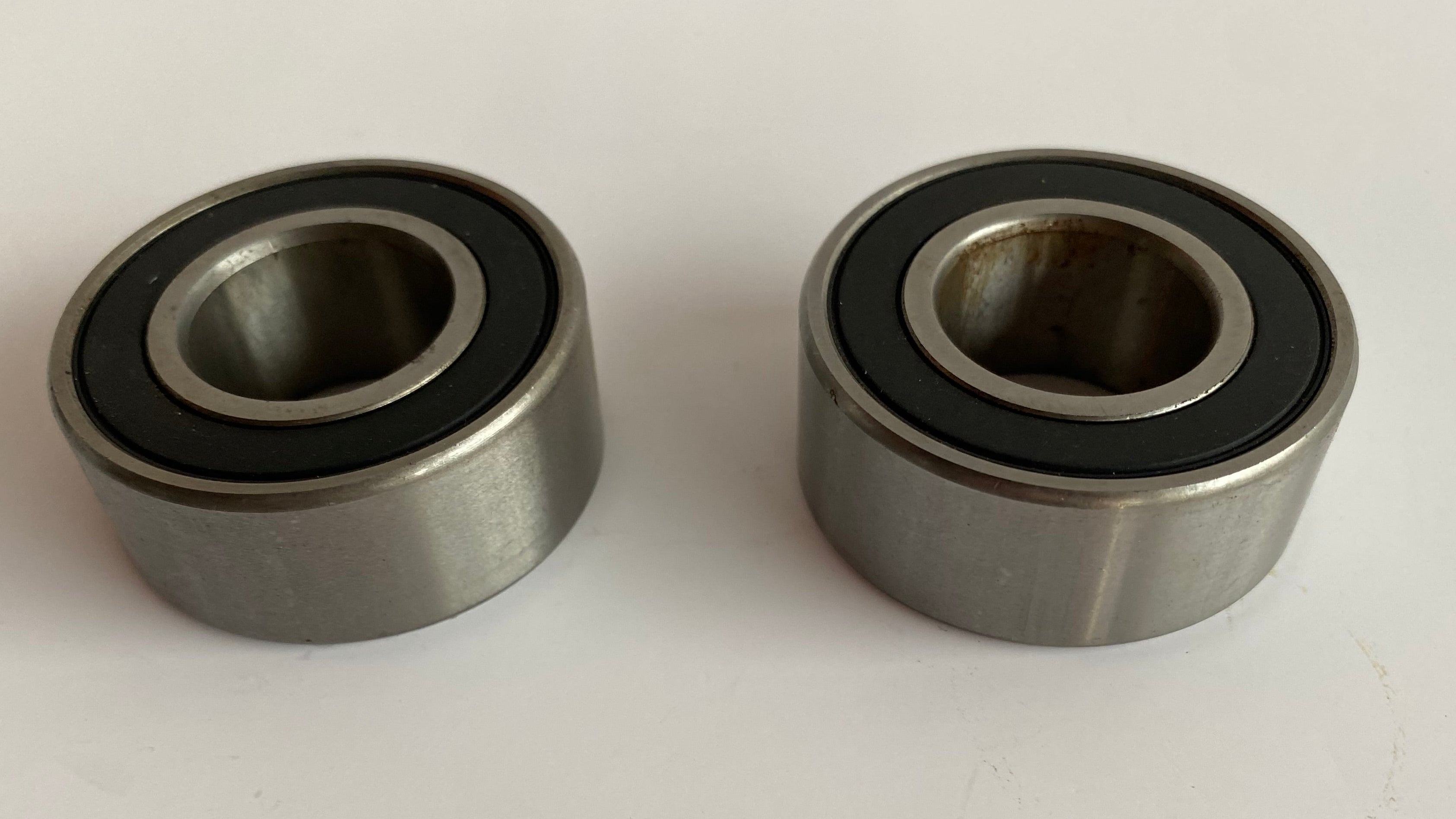 Jeu de 2 roulements de roue pour axe 1 pouce Harley Davidson REF OEM 9247