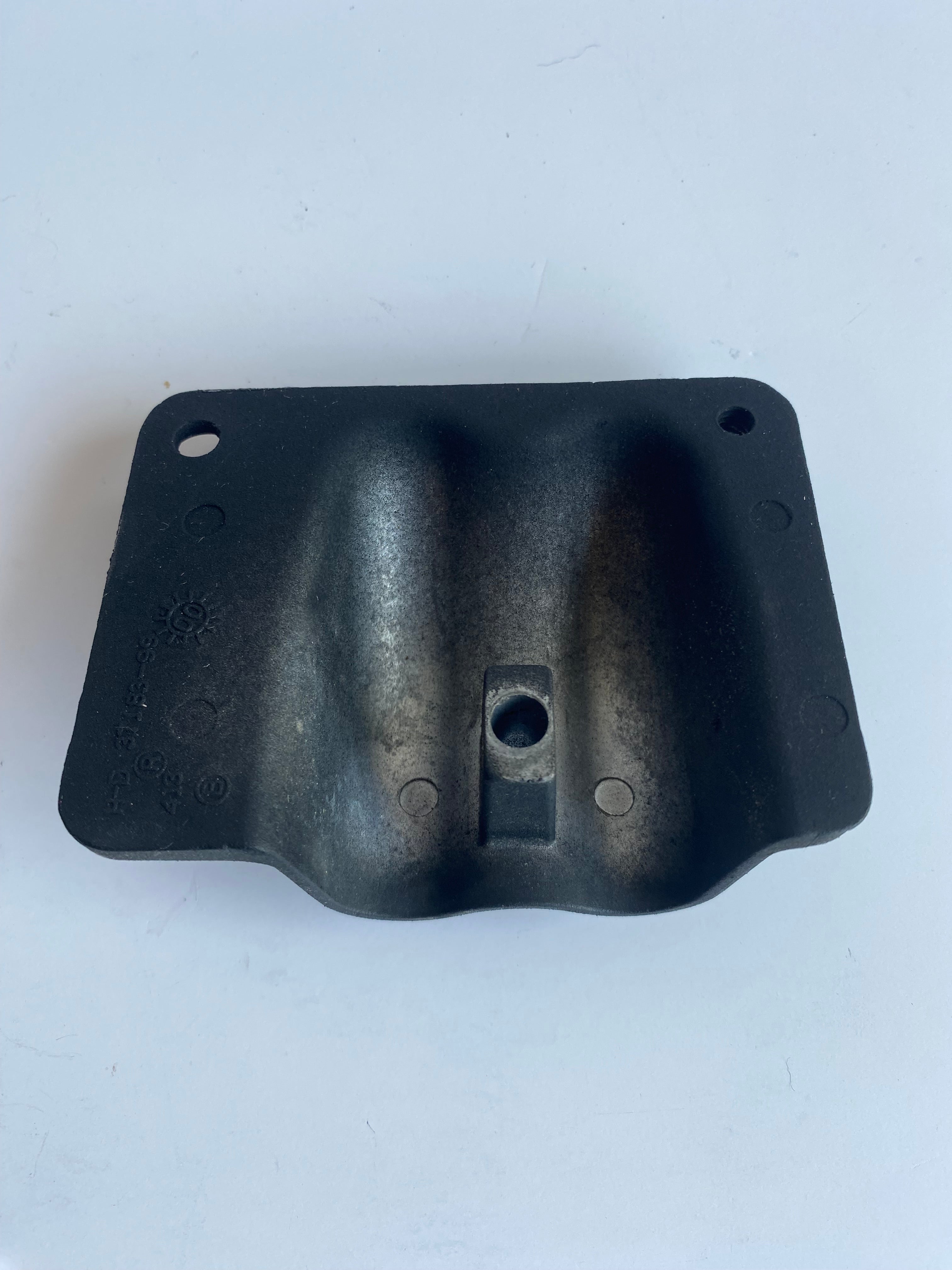 Cache durites moteur Dyna 1450 Harley Davidson REF OEM 37178-99