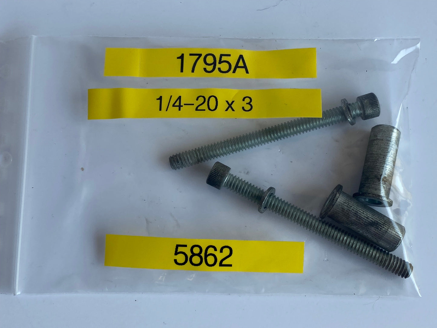 Kit fixation bobine HT Dyna Harley Davidson REF OEM 1795A & 5862