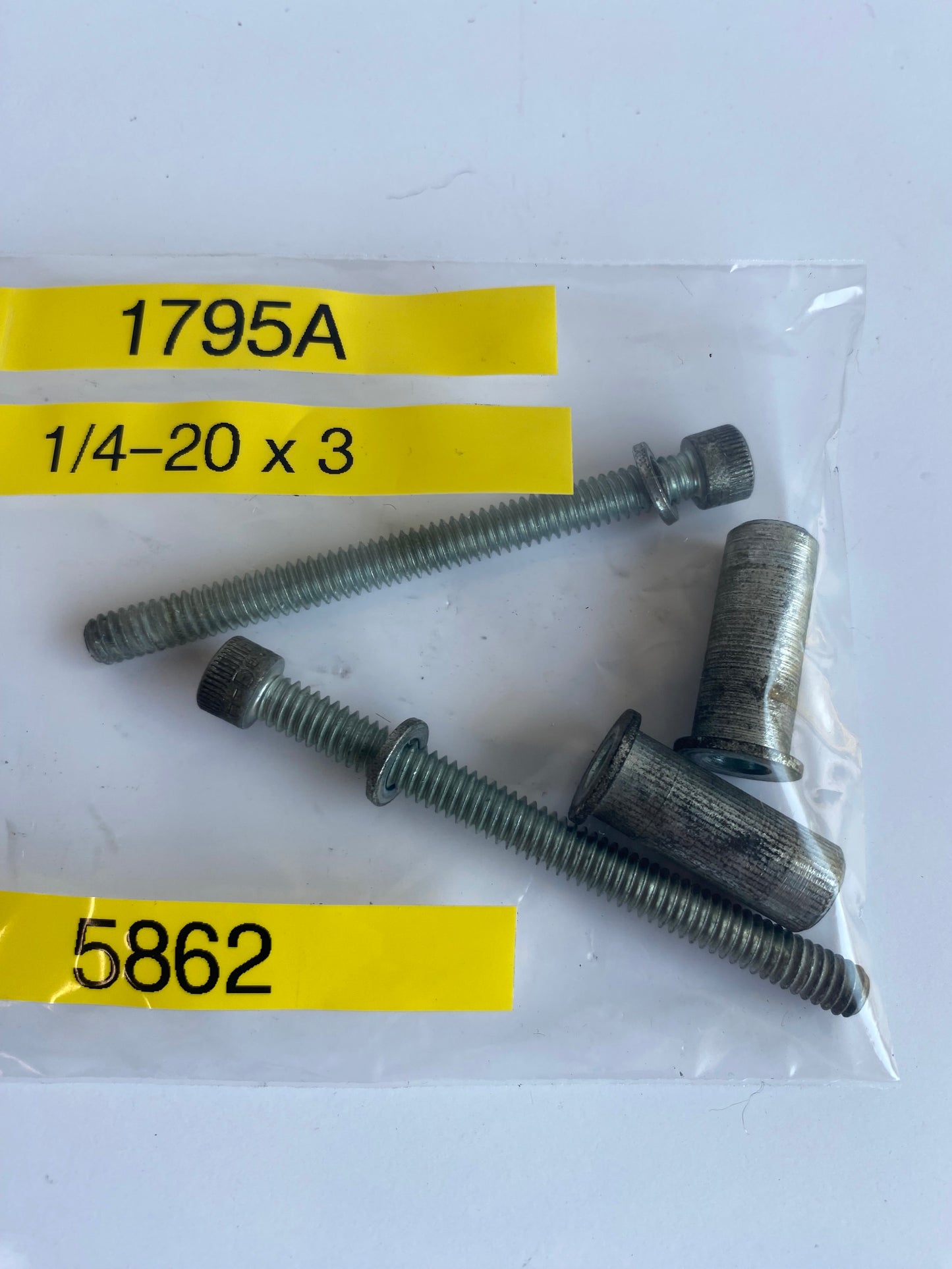 Kit fixation bobine HT Dyna Harley Davidson REF OEM 1795A & 5862