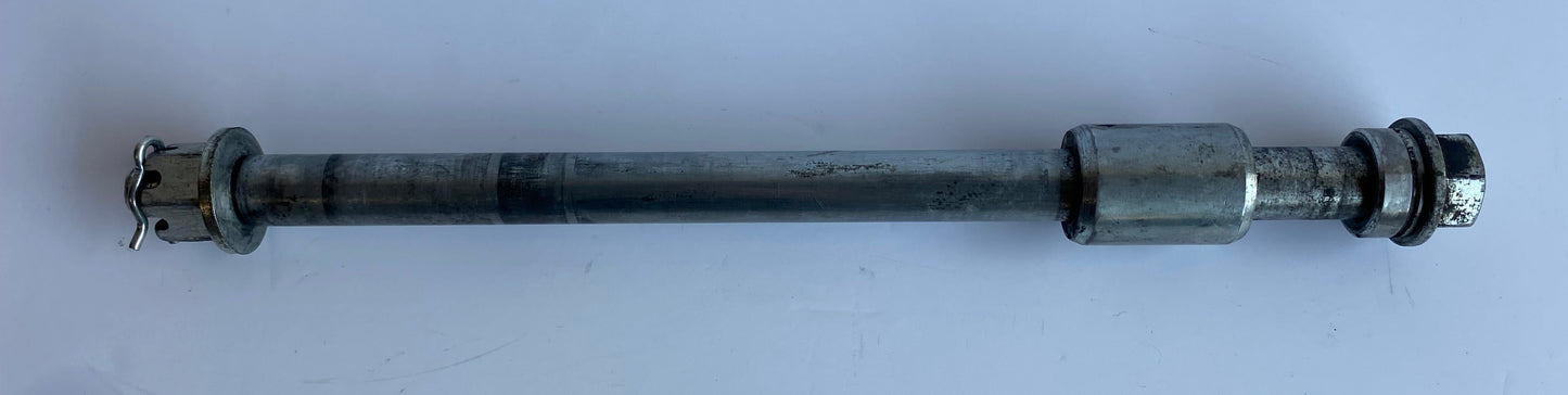 Axe de roue arrière Dyna Harley Davidson REF OEM 41114-90
