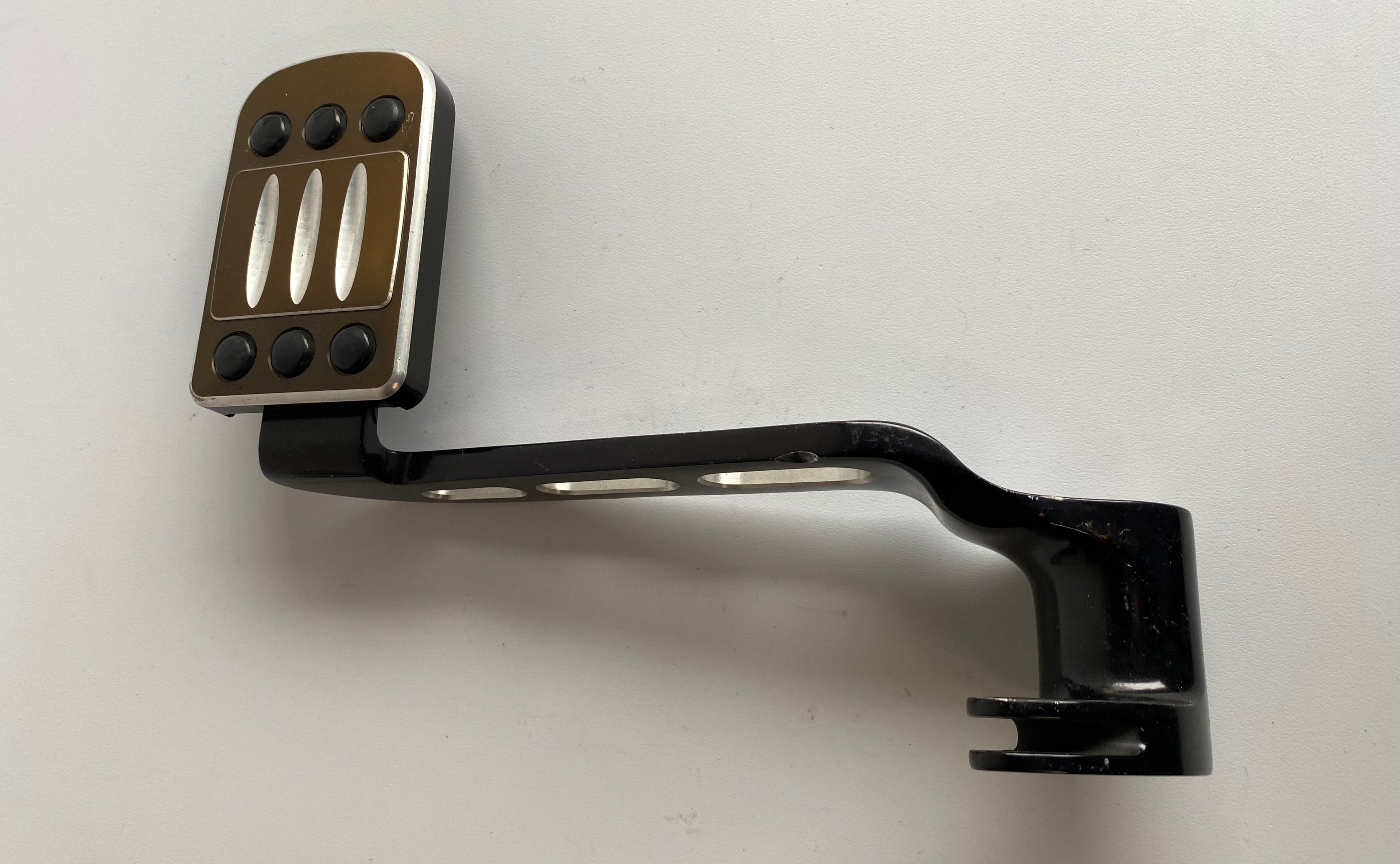 Harley Davidson Edge Cut Touring Brake Pedal REF: 40091-10