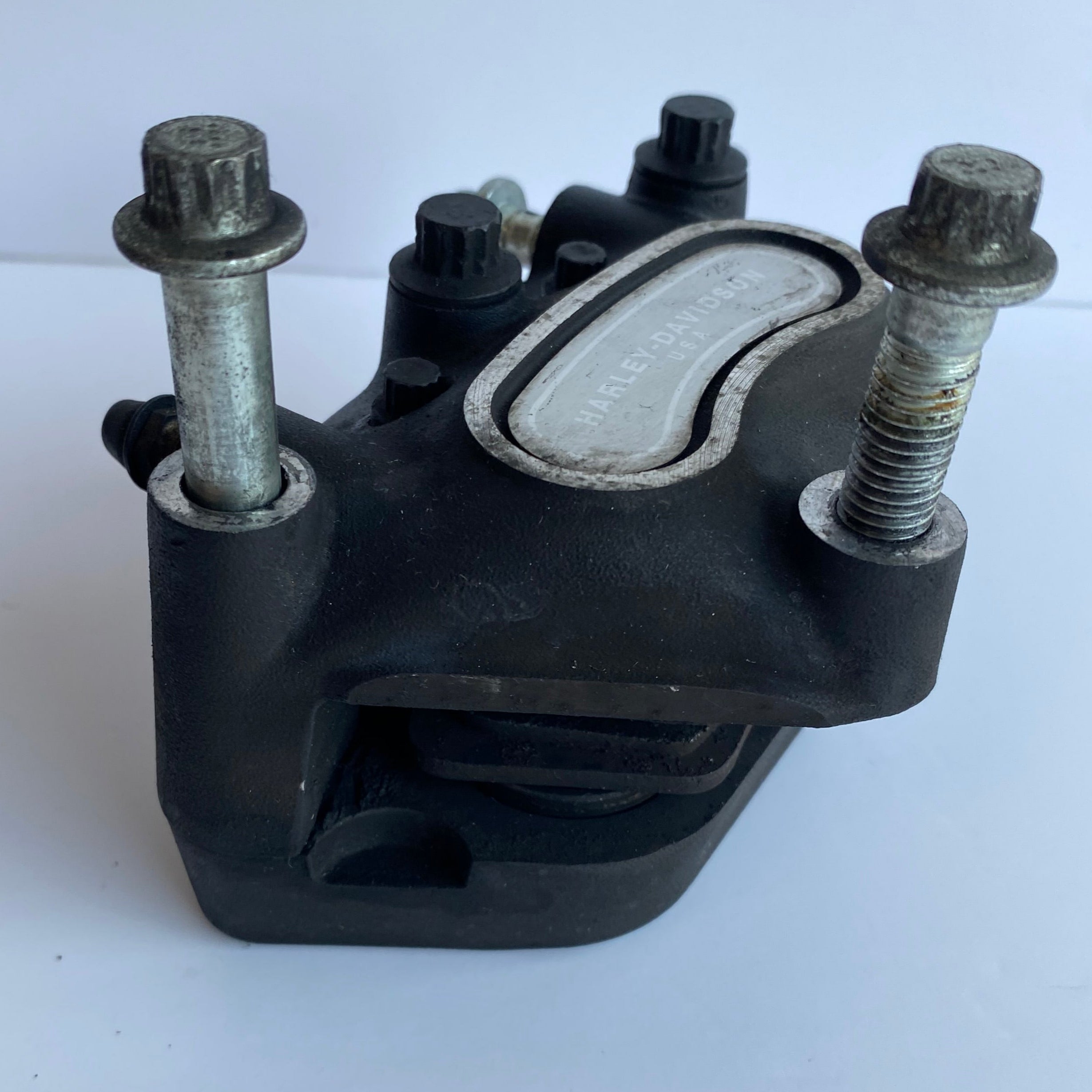 Etrier de frein avant gauche Harley Davidson REF OEM 44046-00D