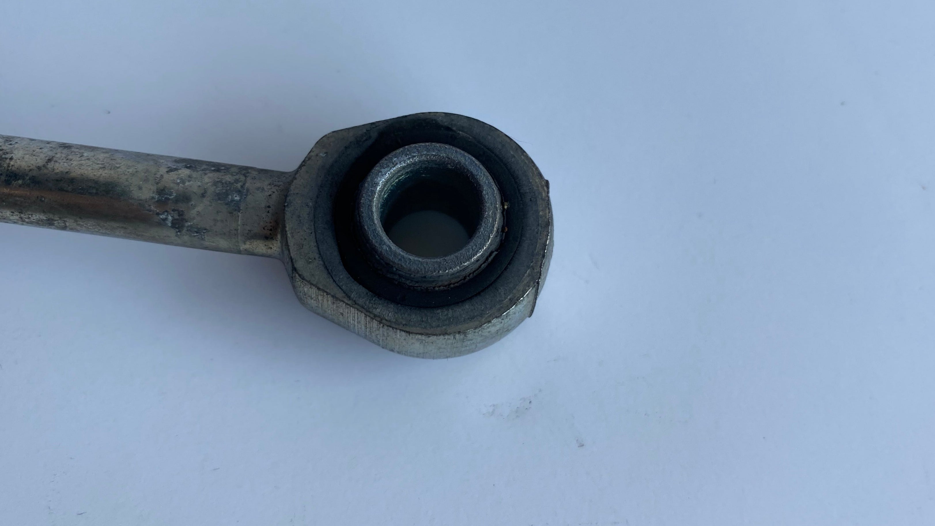 Biellette support moteur supérieur Harley Davidson REF OEM 16258-95C