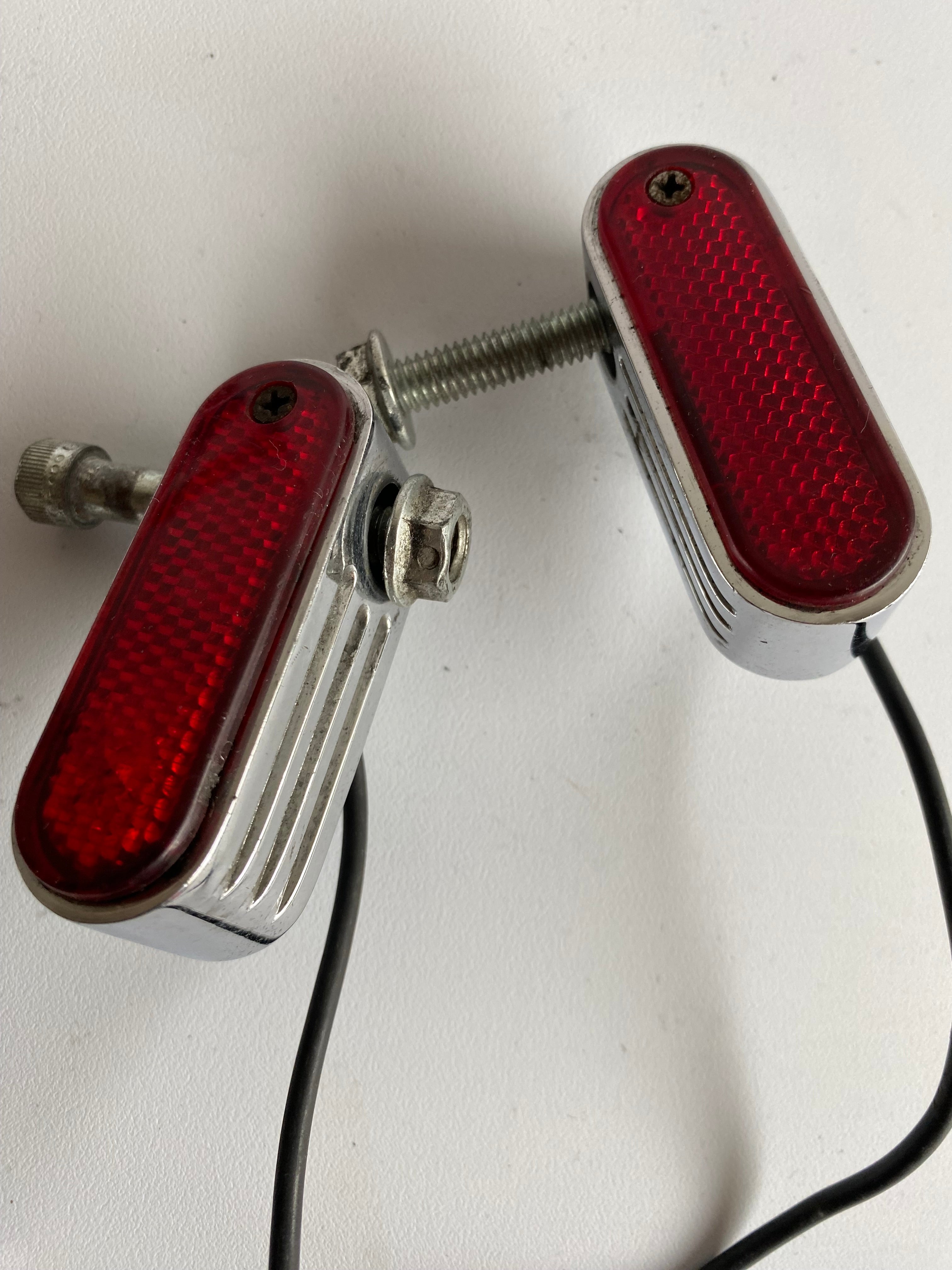 Jeu de clignotants cabochons rouge custom Harley Davidson