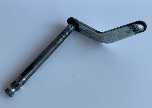 Axe de sélecteur commandes médianes Dyna Harley Davidson REF OEM 34621-90