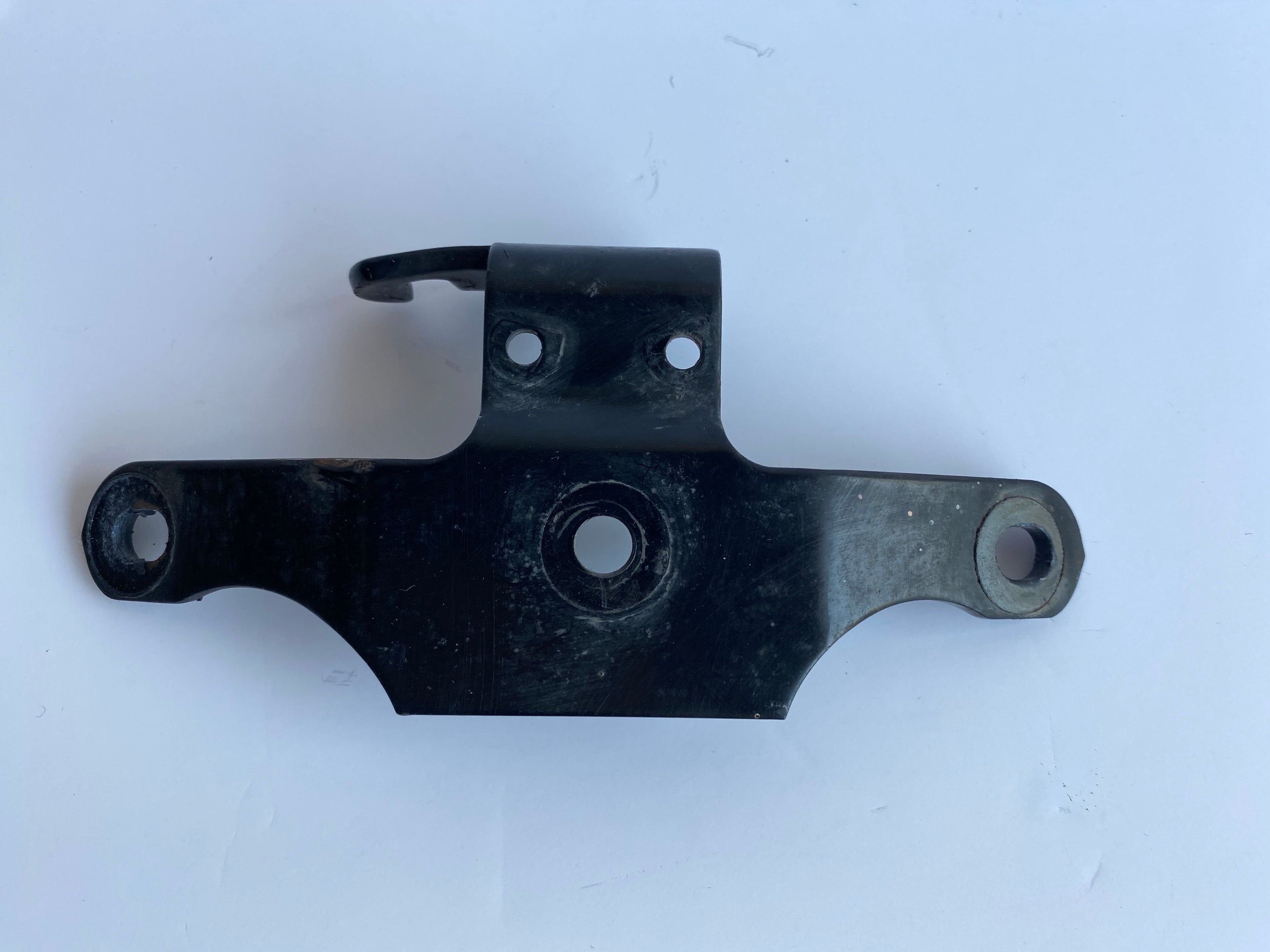 Support moteur supérieur Dyna Harley Davidson REF OEM 16315-99