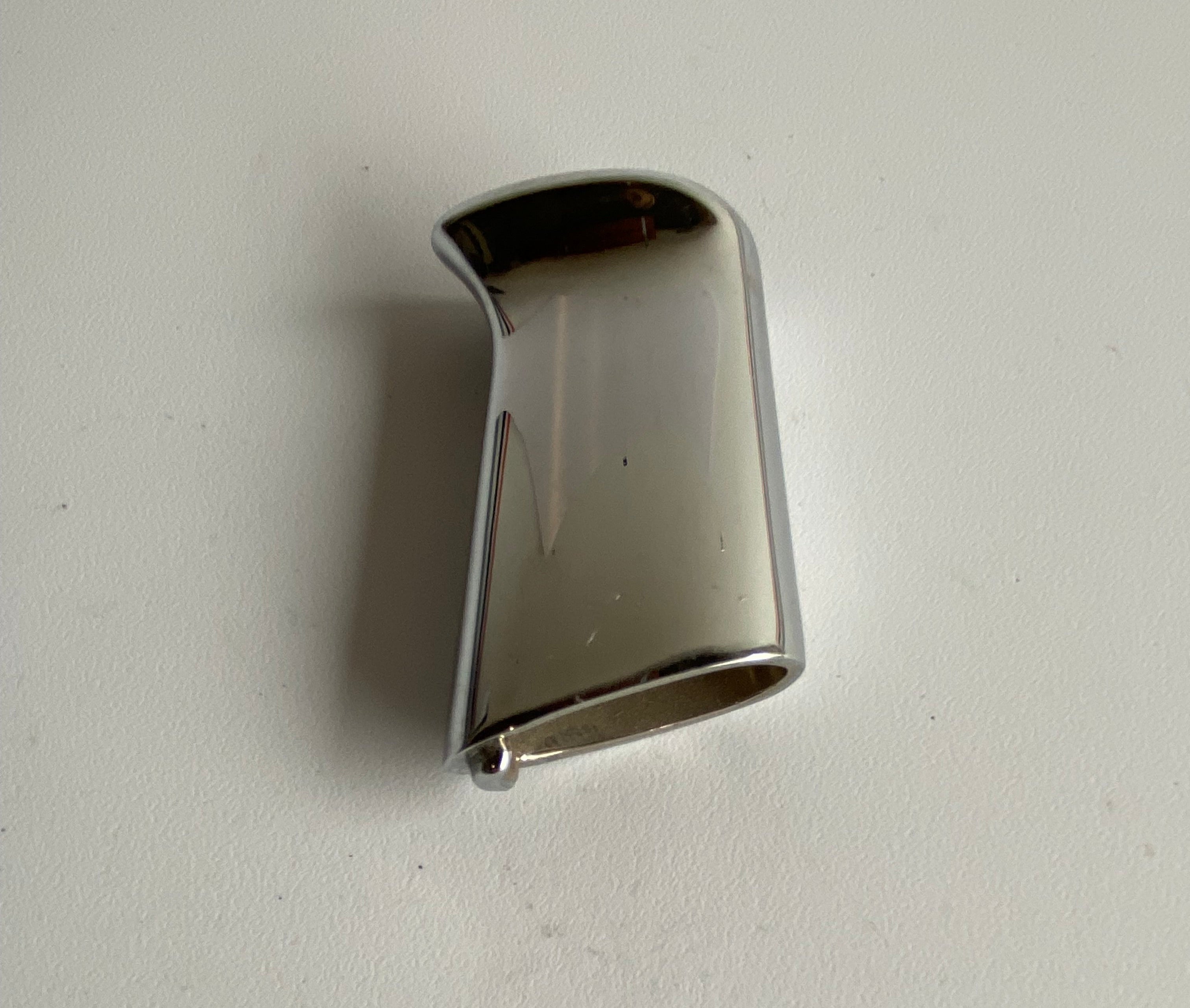 Harley Davidson Chrome Rear Turn Signal Bracket OEM REF: 68480-02