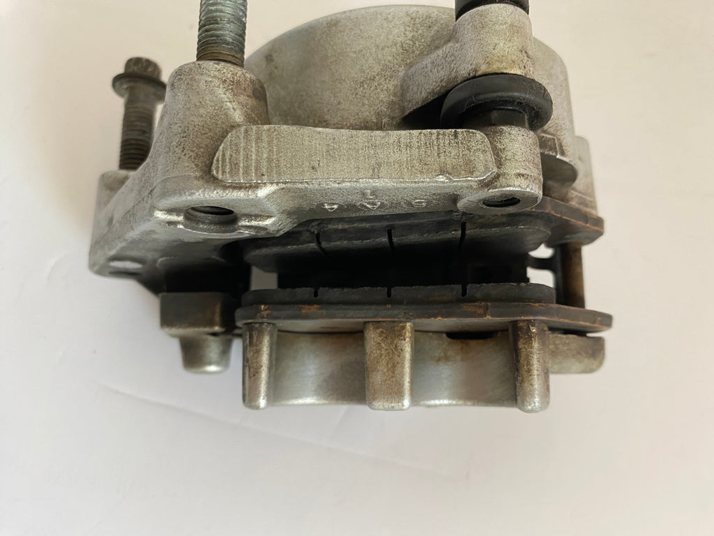 Etrier de frein avant Sportster Harley Davidson REF OEM 44121-04A