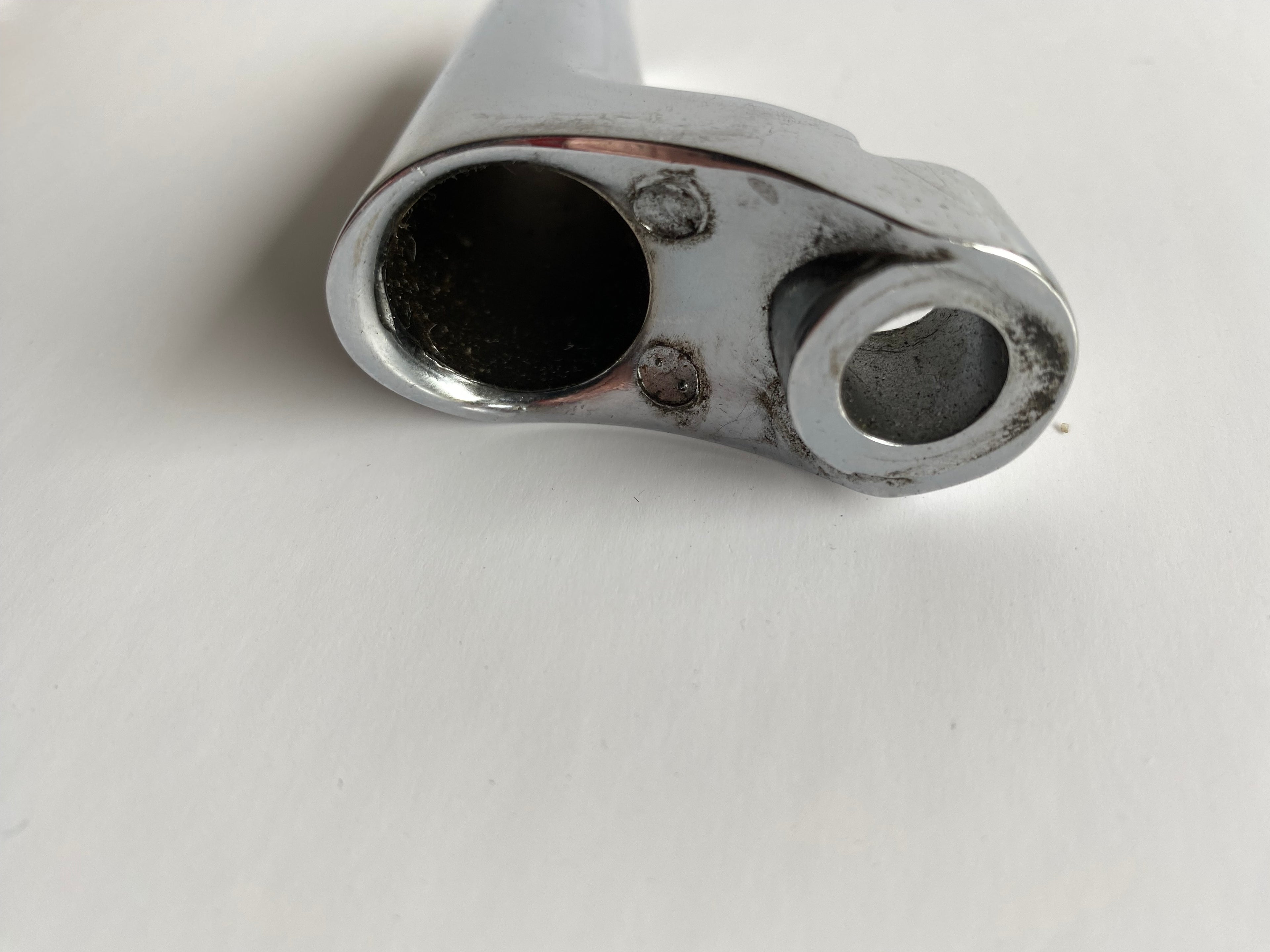 Harley Davidson Chrome Front Turn Signal Bracket OEM REF: 68555-87