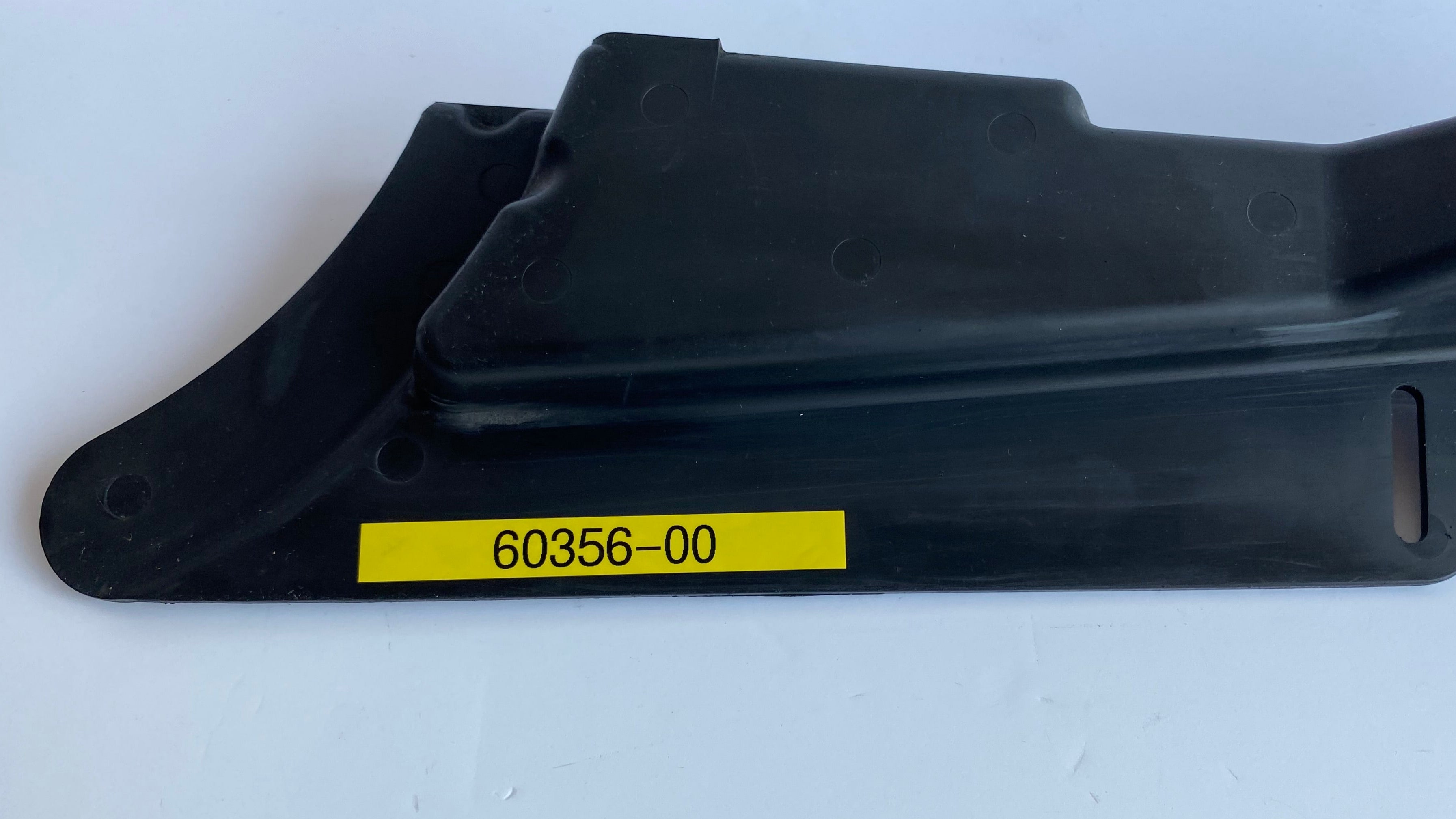 Cache courroie secondaire inférieur Dyna Harley Davidson REF OEM 60356-00