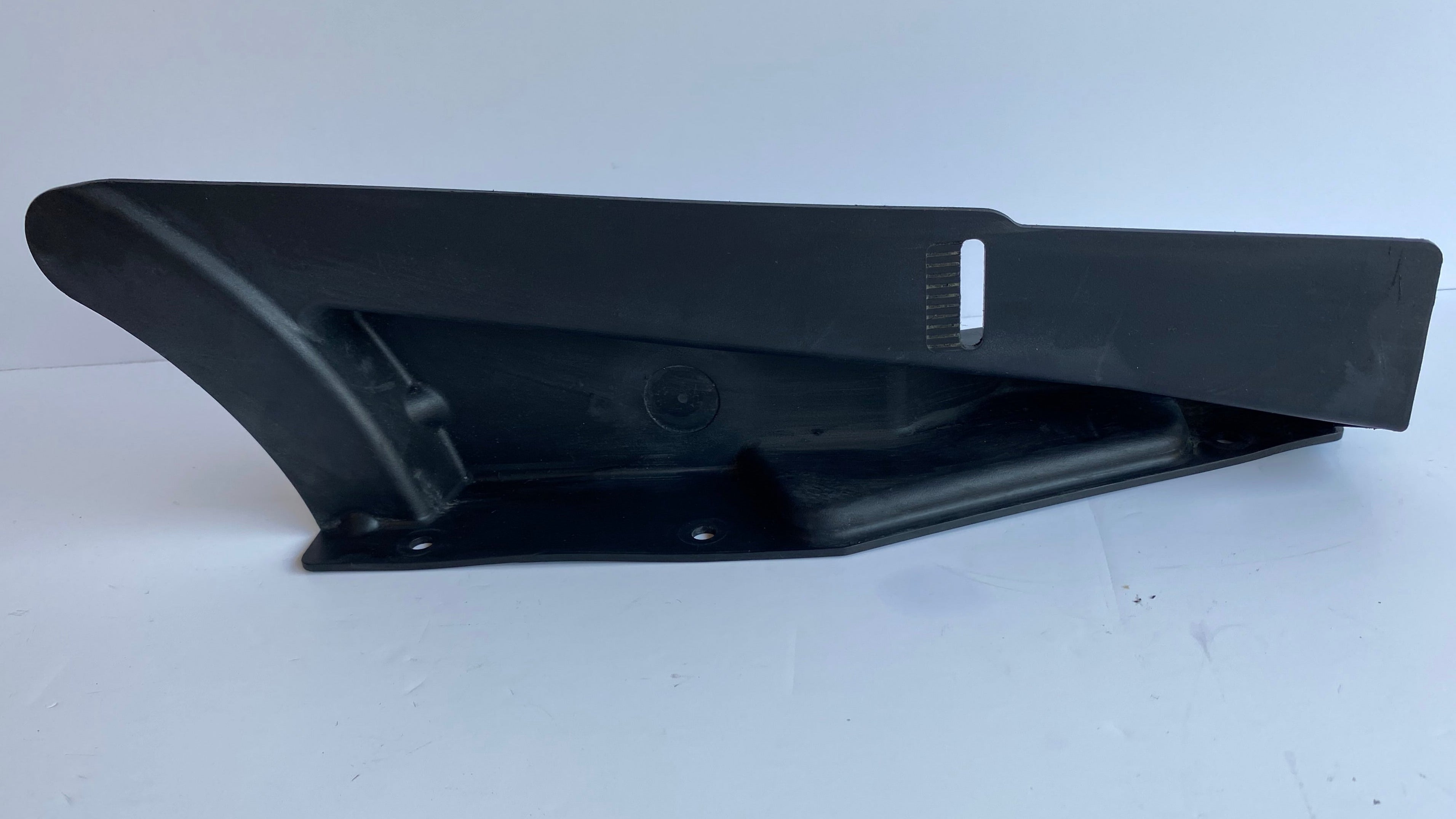 Cache courroie secondaire inférieur Dyna Harley Davidson REF OEM 60356-00