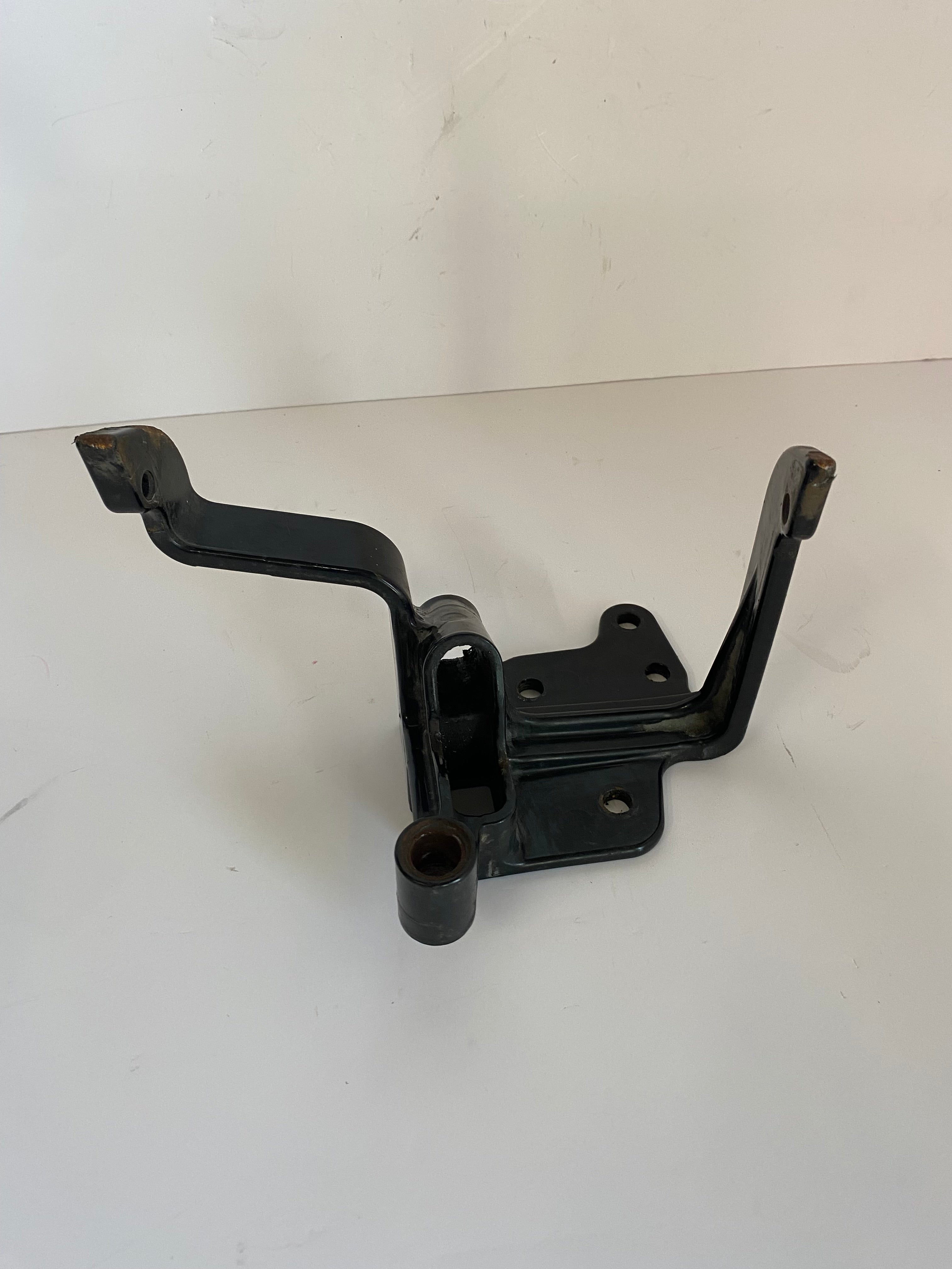Support commande au pied pilote gauche Softail Harley Davidson REF OEM 33630-00A
