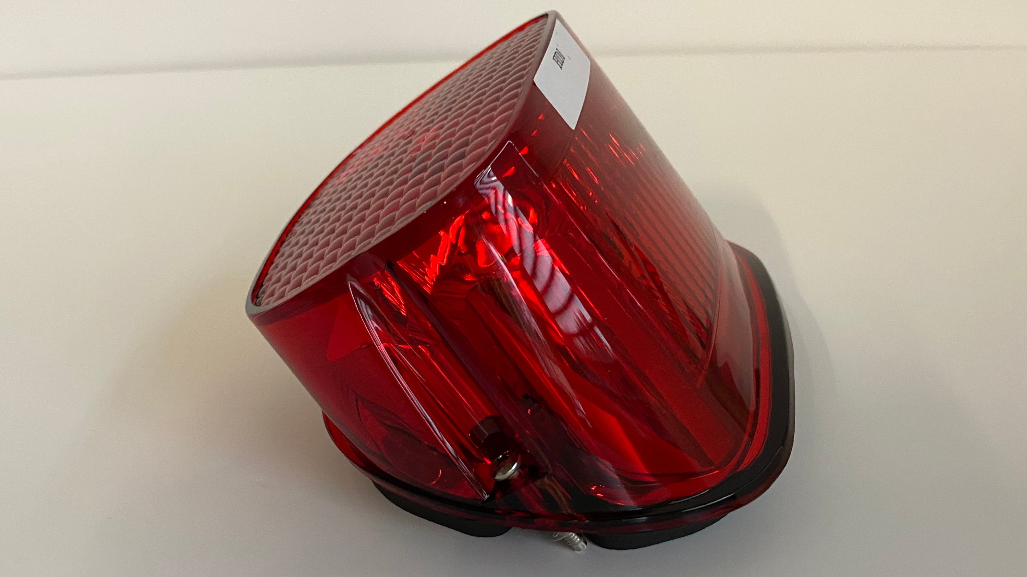 Cabochon rouge feu arrière Harley Davidson REF OEM 68558-03