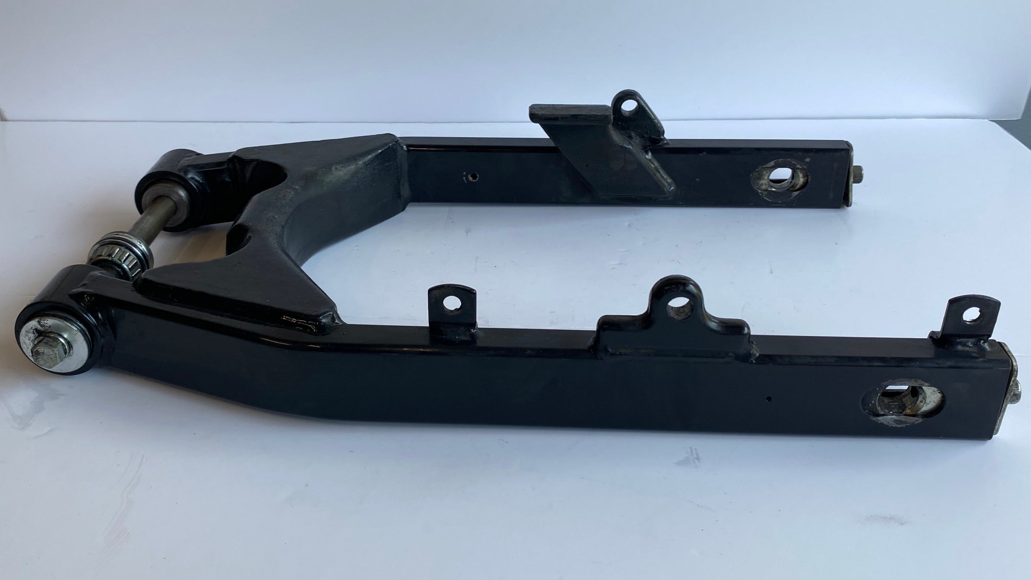 Bras oscillant Dyna Harley Davidson REF OEM 47820-00A