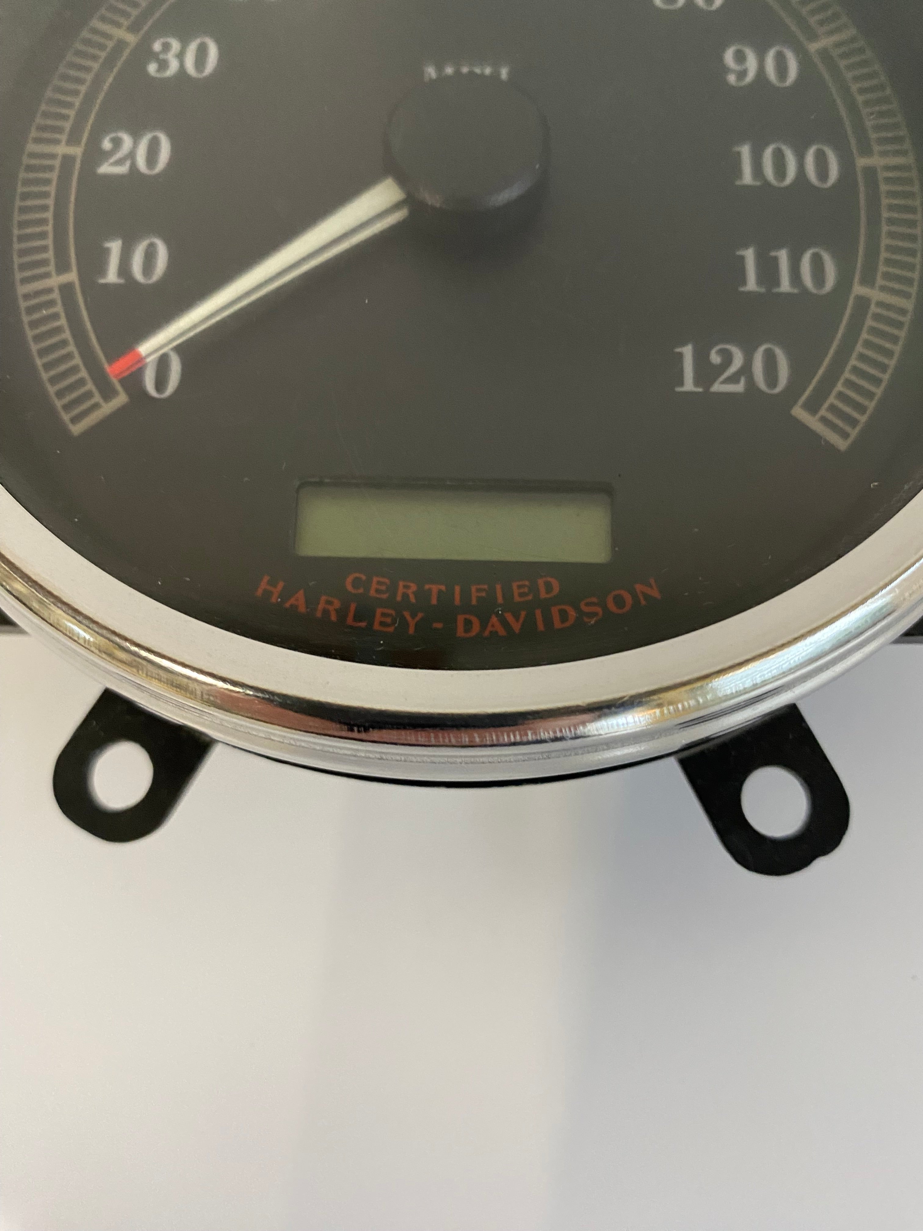 Compteur de vitesse MPH 5 pouces Harley Davidson REF OEM 67033-04B