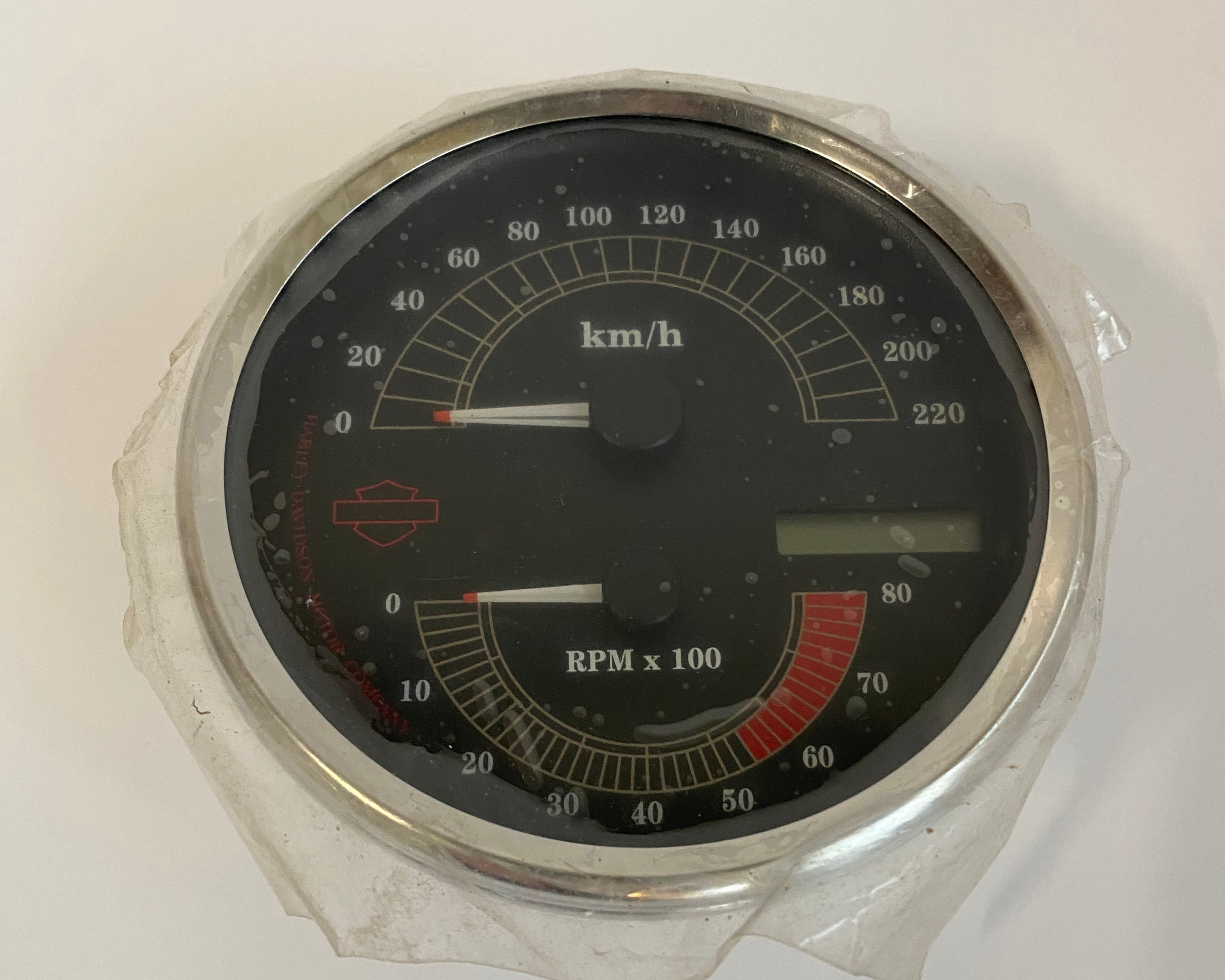Combo Compteur de vitesses - compte-tours KM/H 5 pouces Harley Davidson REF OEM 74747-08