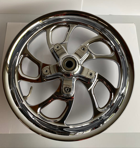 Roue avant CVO 18 pouces harley davidson REF OEM : 40818-08
