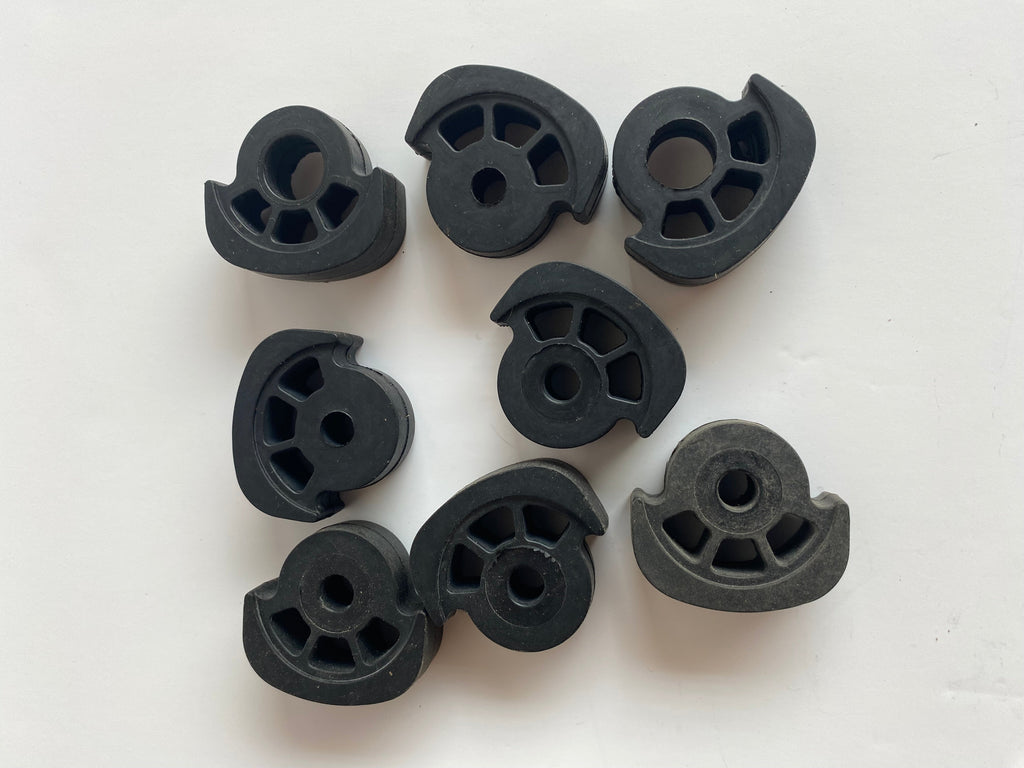 Kit of 8 Kuryakyn Harley Davidson toe clip rubbers REF Kuryakyn 8010