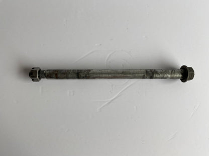 Axe de roue arrière Harley Davidson REF OEM : 41563-77A