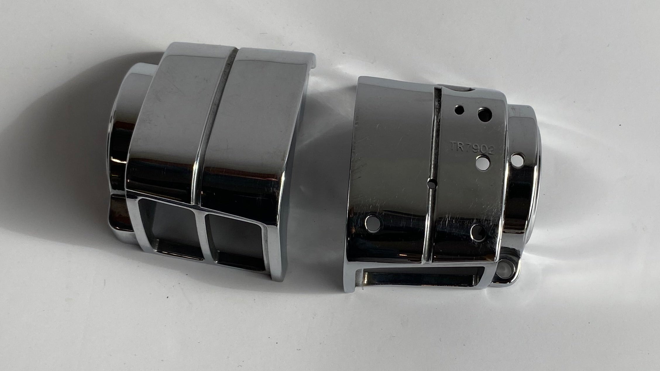 Cocote housse boutons commodo chromé droite Harley Davidson 1982-1995