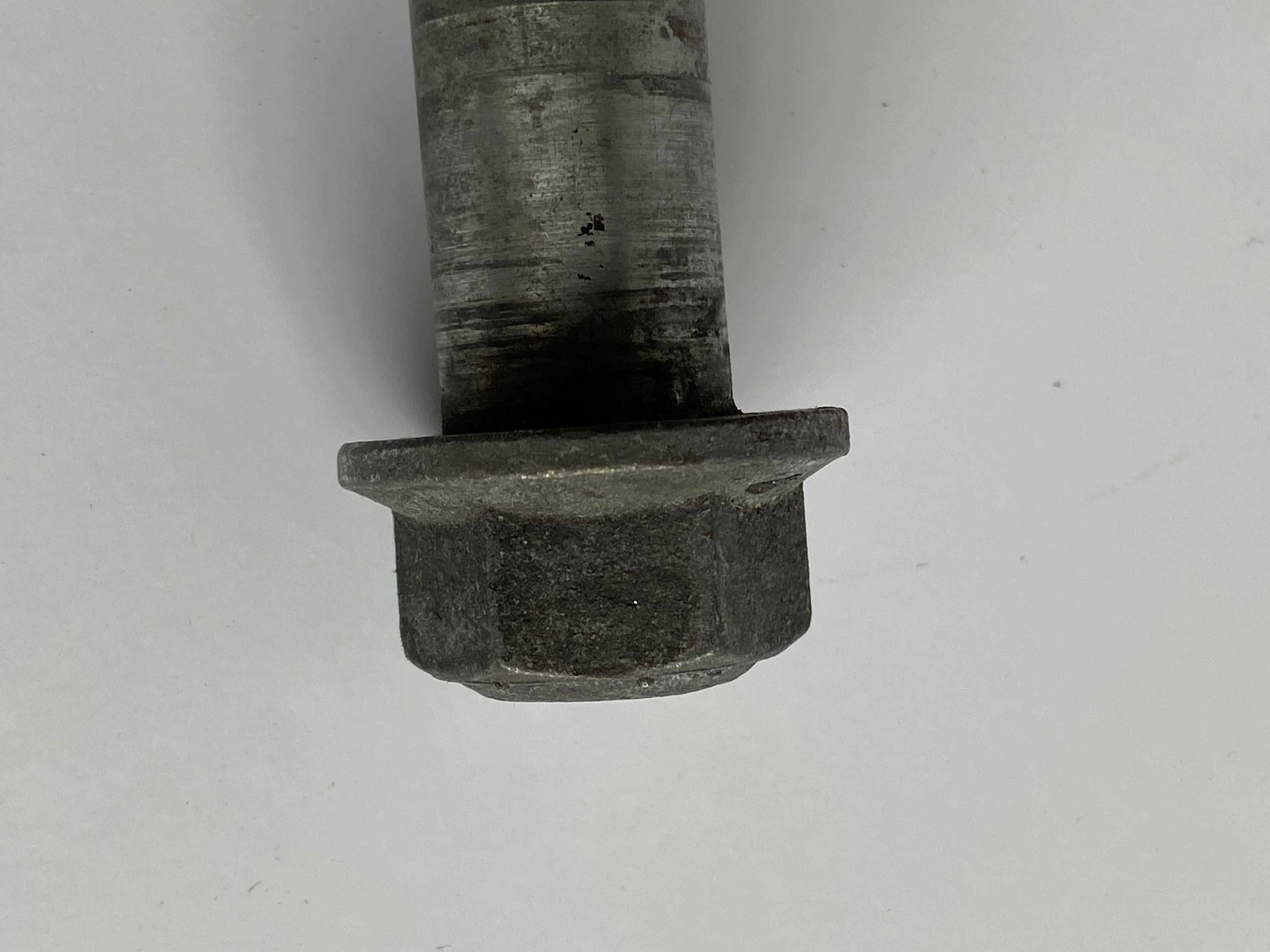 Harley Davidson Rear Wheel Axle OEM REF: 41563-77A
