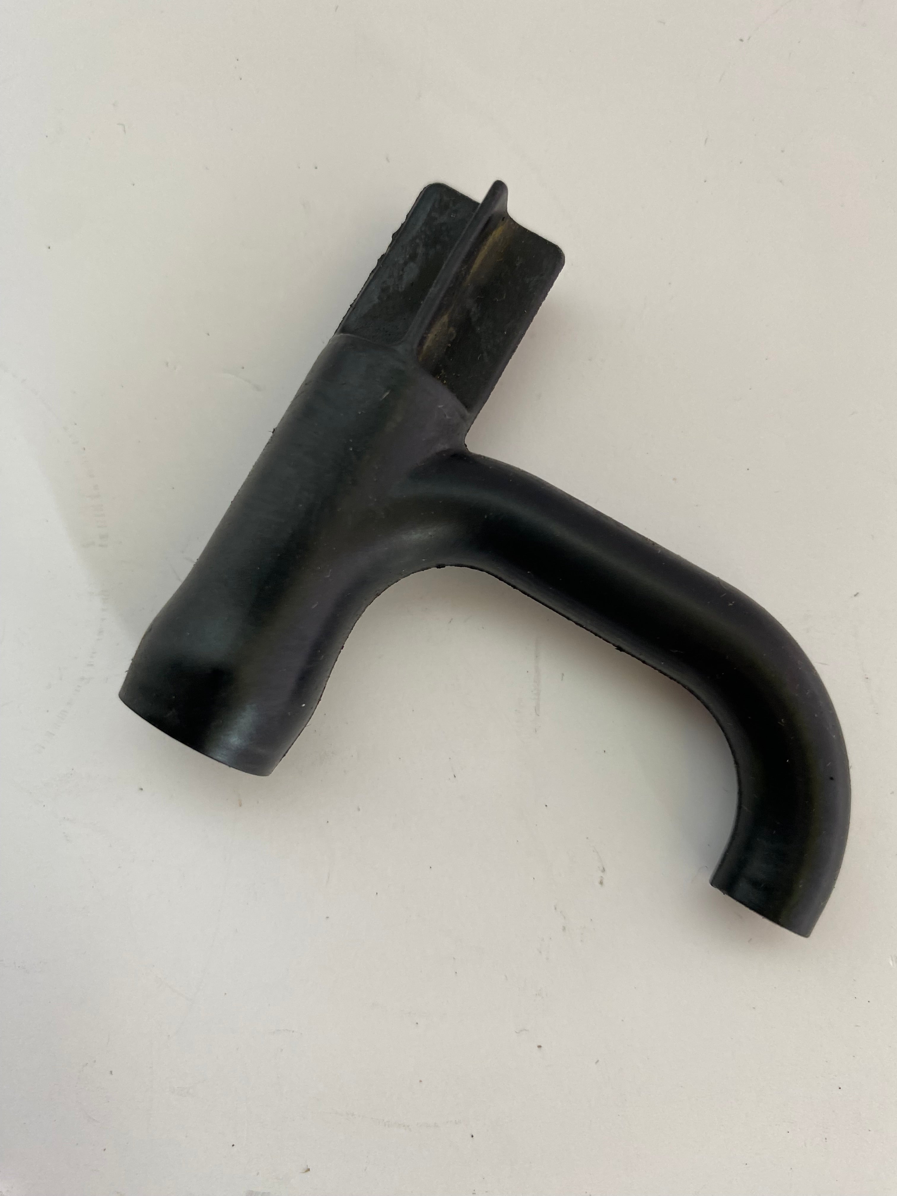 Tuyau de reniflard pour filtre Screamin' Eagle Sportster Harley Davidson REF OEM : 63520-04