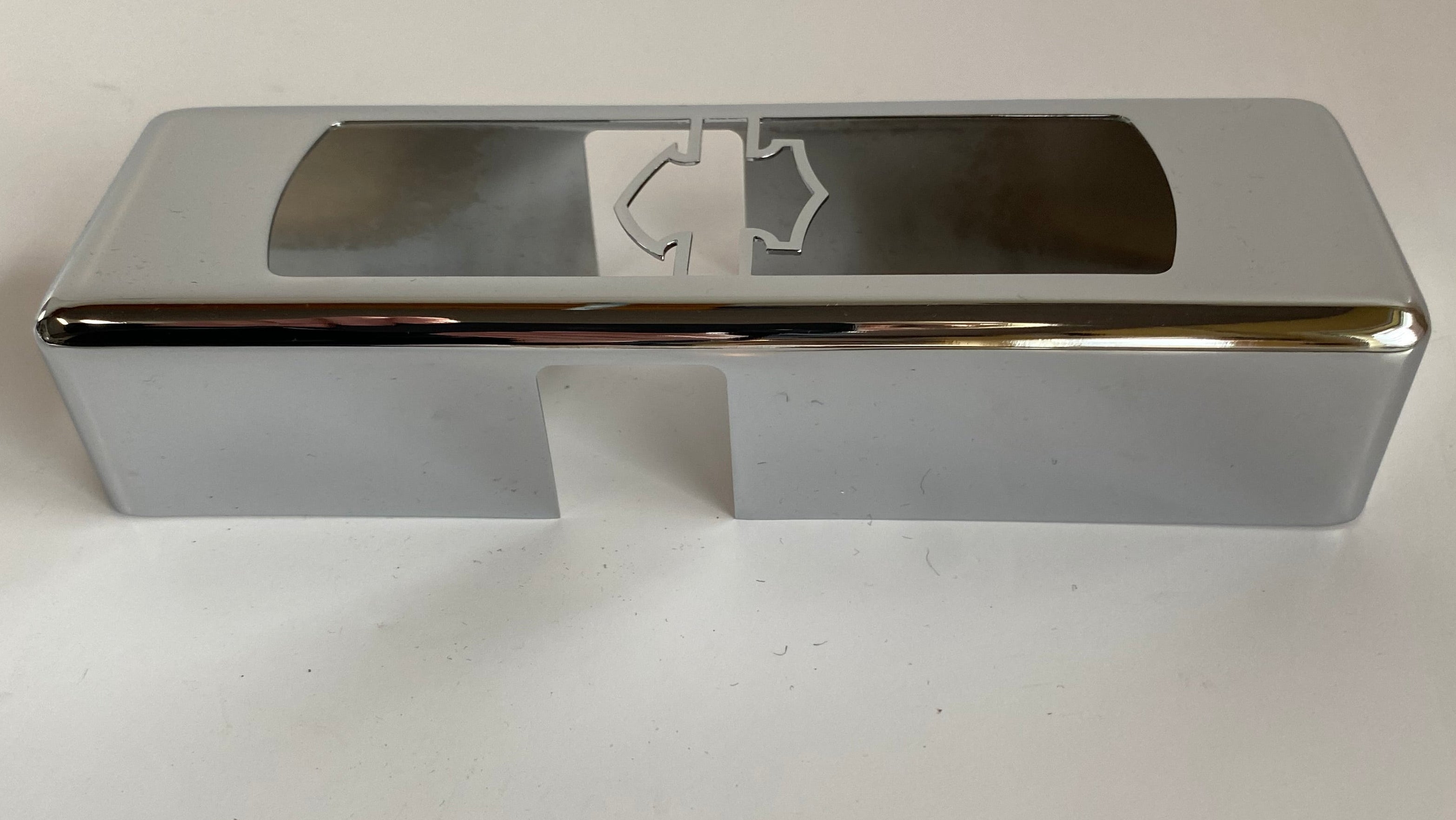 Cache radiateur vertical chromé Softail Harley Davidson REF 74624-01