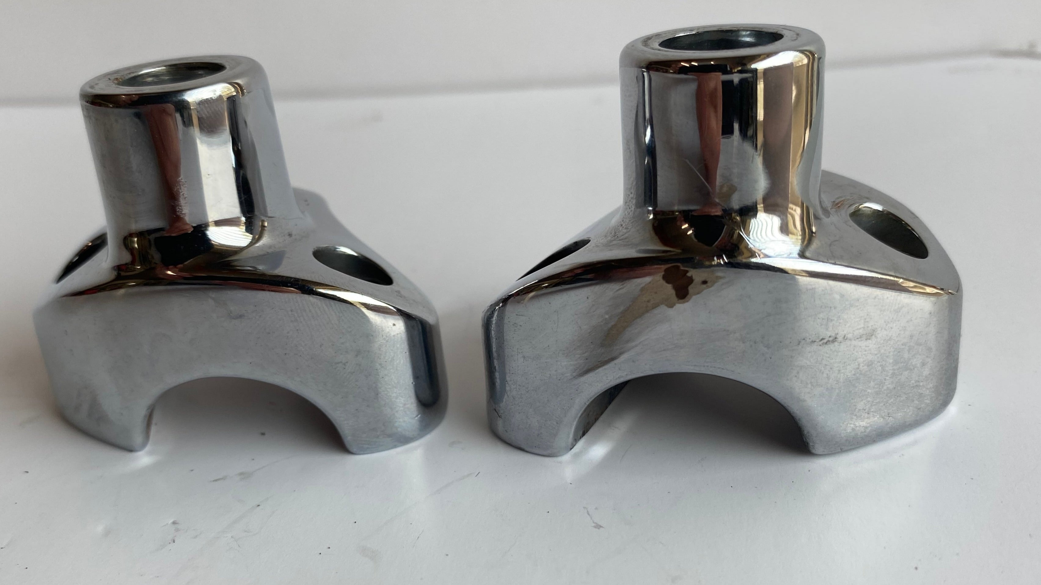 Harley Davidson Lower Chrome Riser Set REF OEM 56122-77 &amp; 56124-77