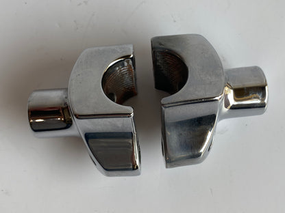 Jeu de risers chromés inférieur Harley Davidson REF OEM 56122-77 & 56124-77
