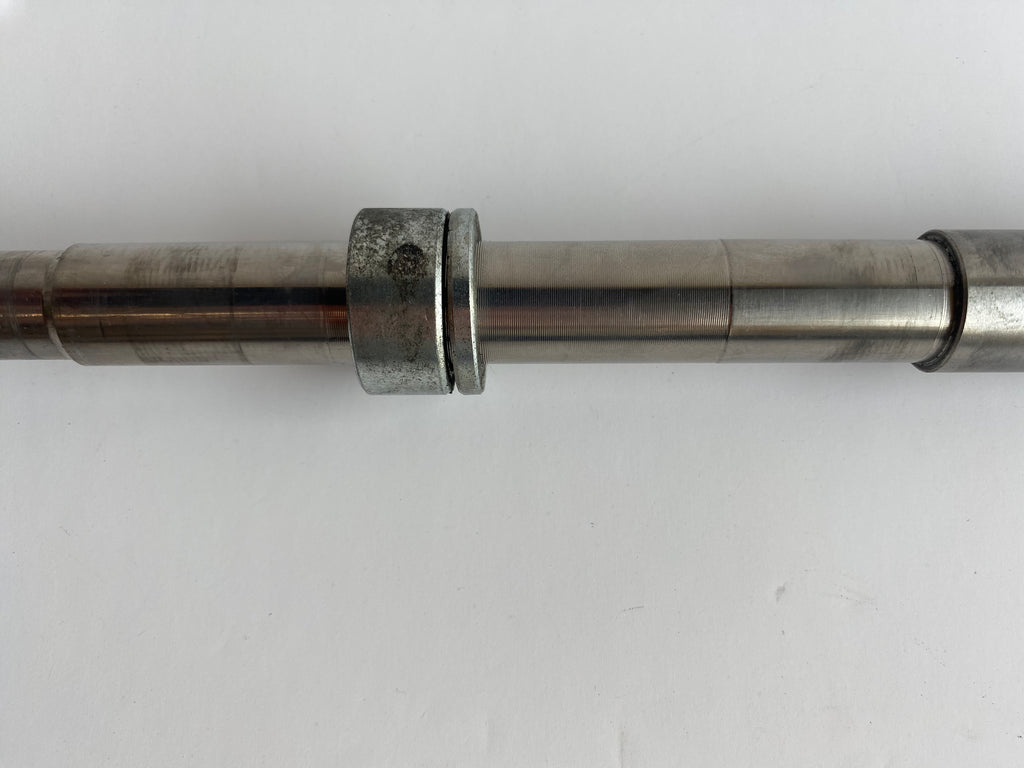 Front wheel axle Dyna and Sportster Harley Davidson REF OEM 43895-00