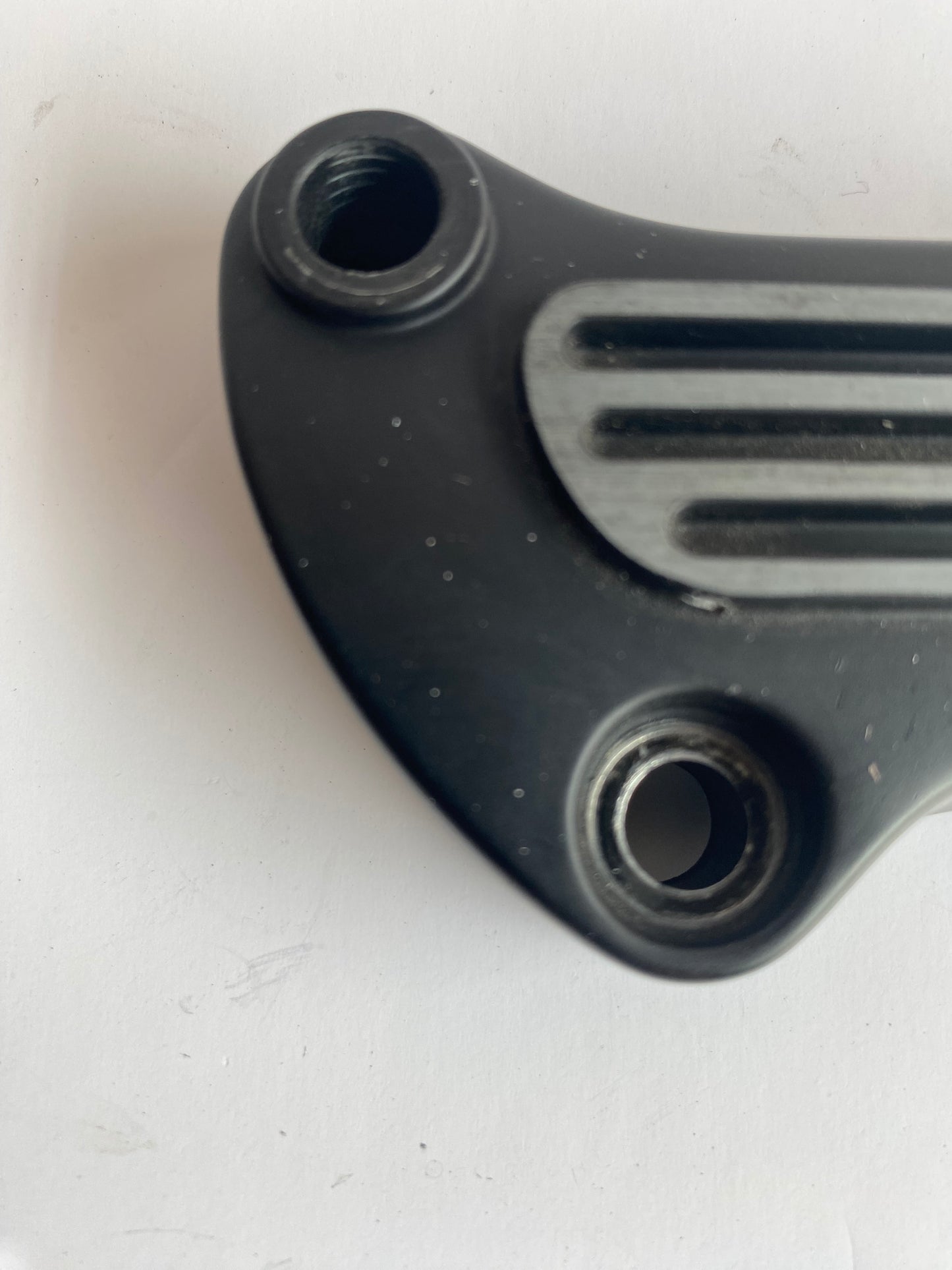 Riser supérieur Dyna et Sportster Harley Davidson REF OEM 56115-95