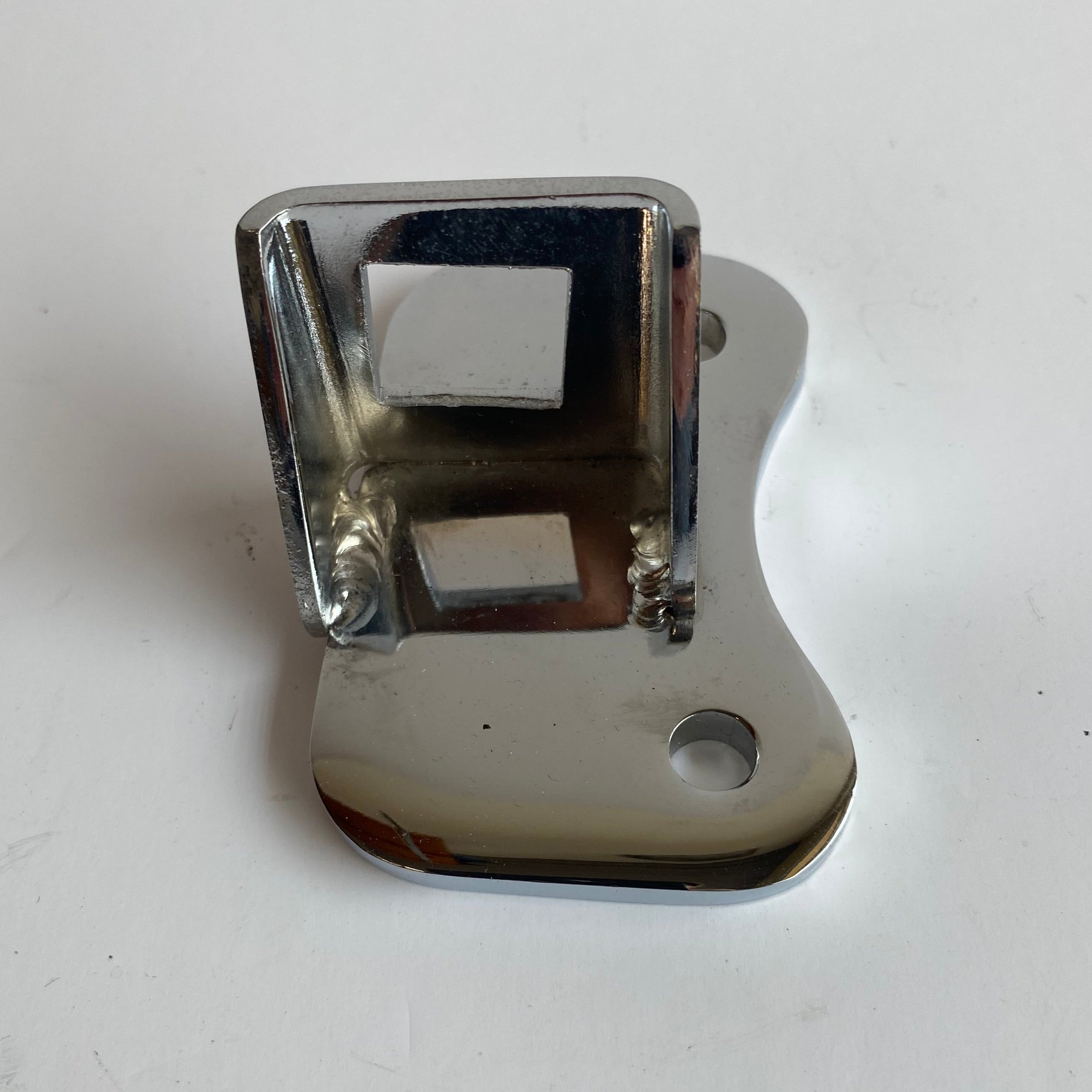 Support chromé de maitre cylindre frein arrière Softail Harley Davidson