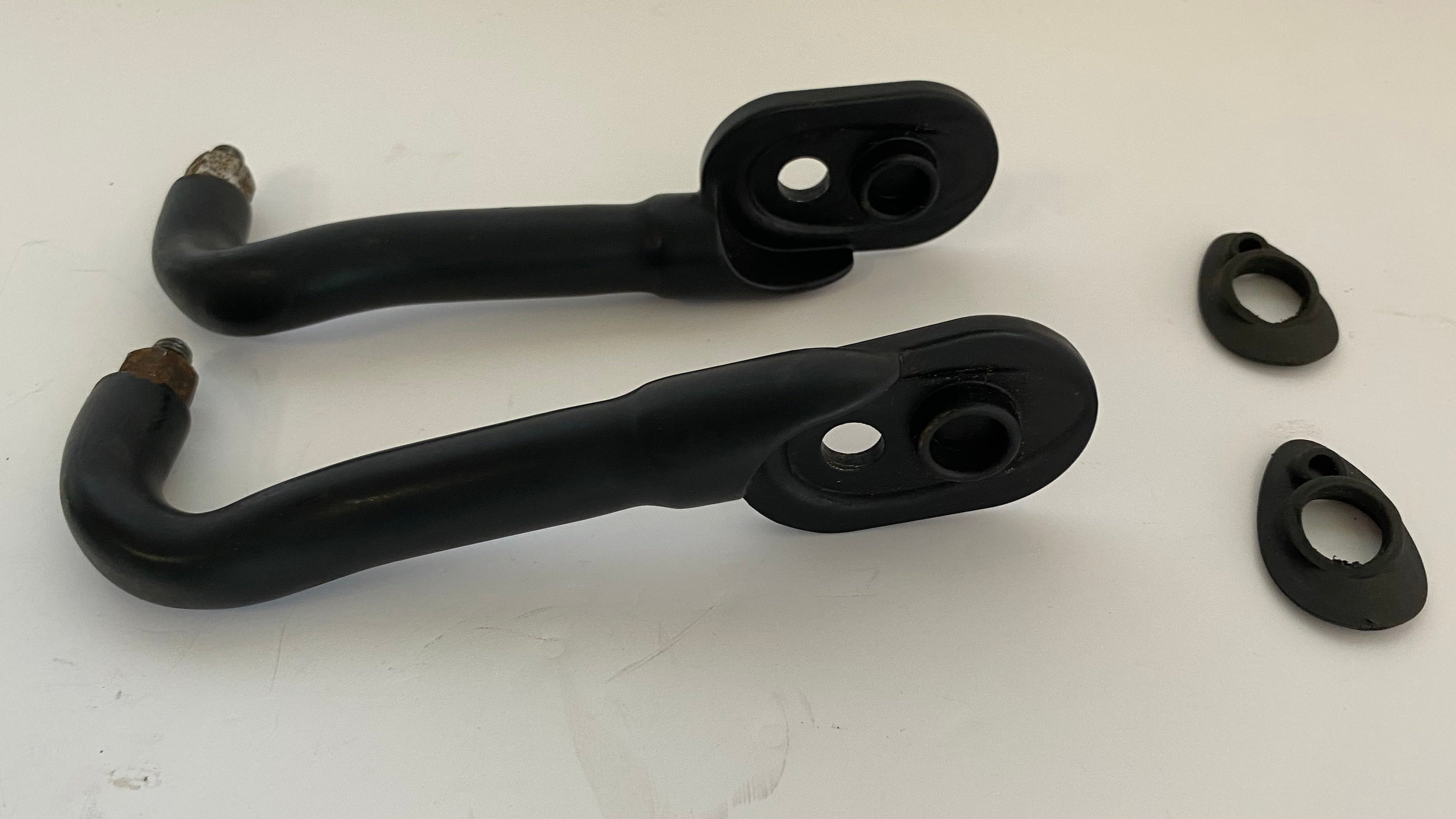 Harley Davidson Dyna Relocated Rear Turn Signal Mounting Kit REF 68227-09