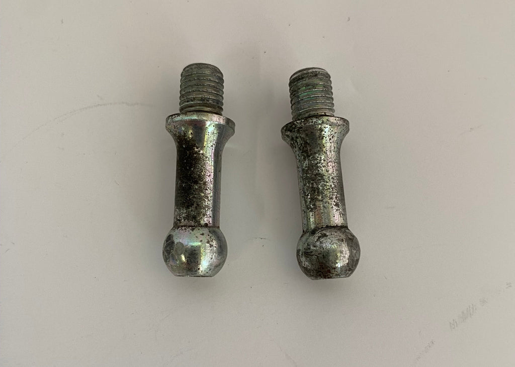 jeu de 2 tiges rotules de clignotants avants Harley Davidson REF OEM 68265-04