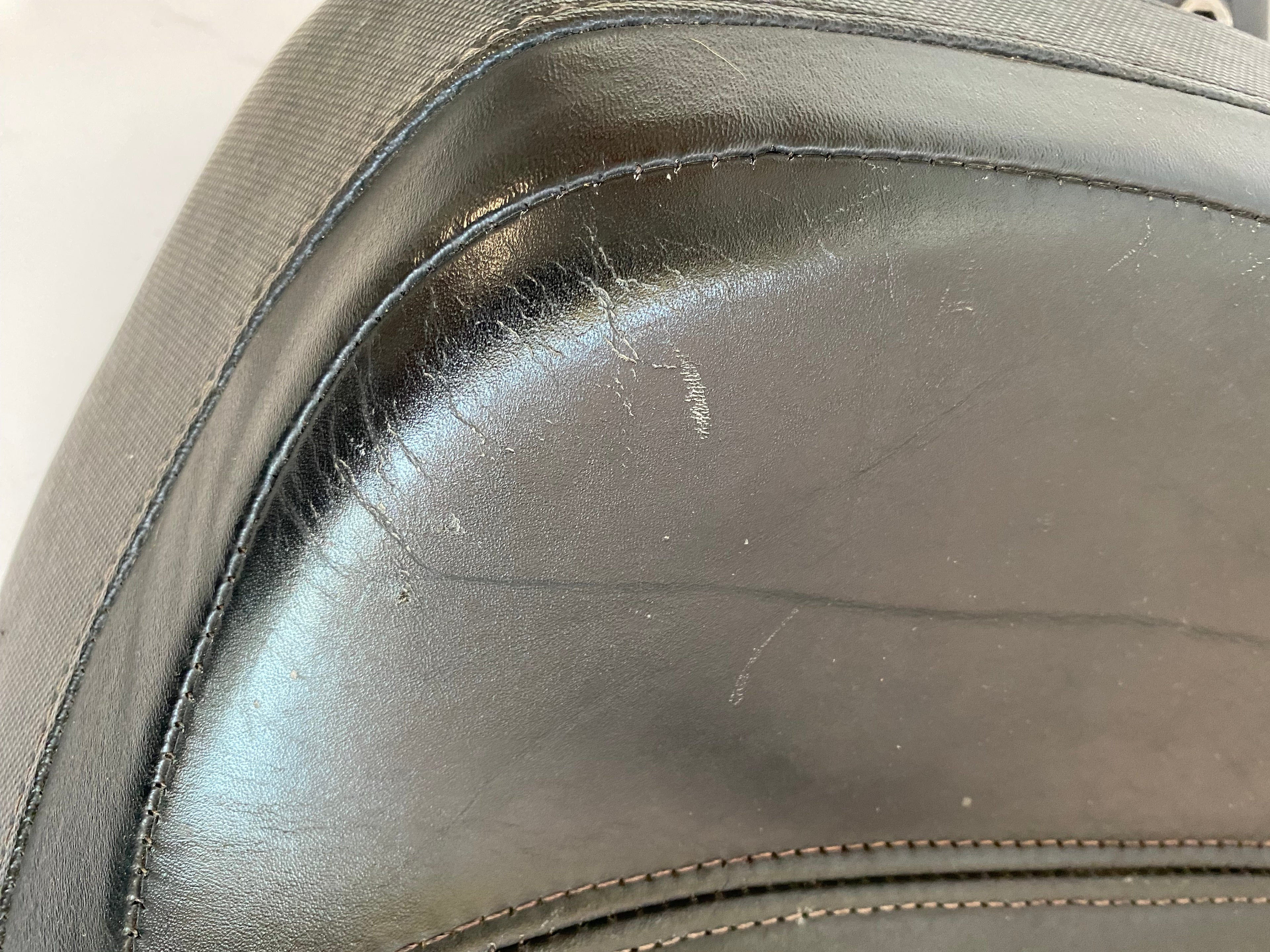 Selle solo Softail Breakout CVO Harley Davidson REF OEM 52000239