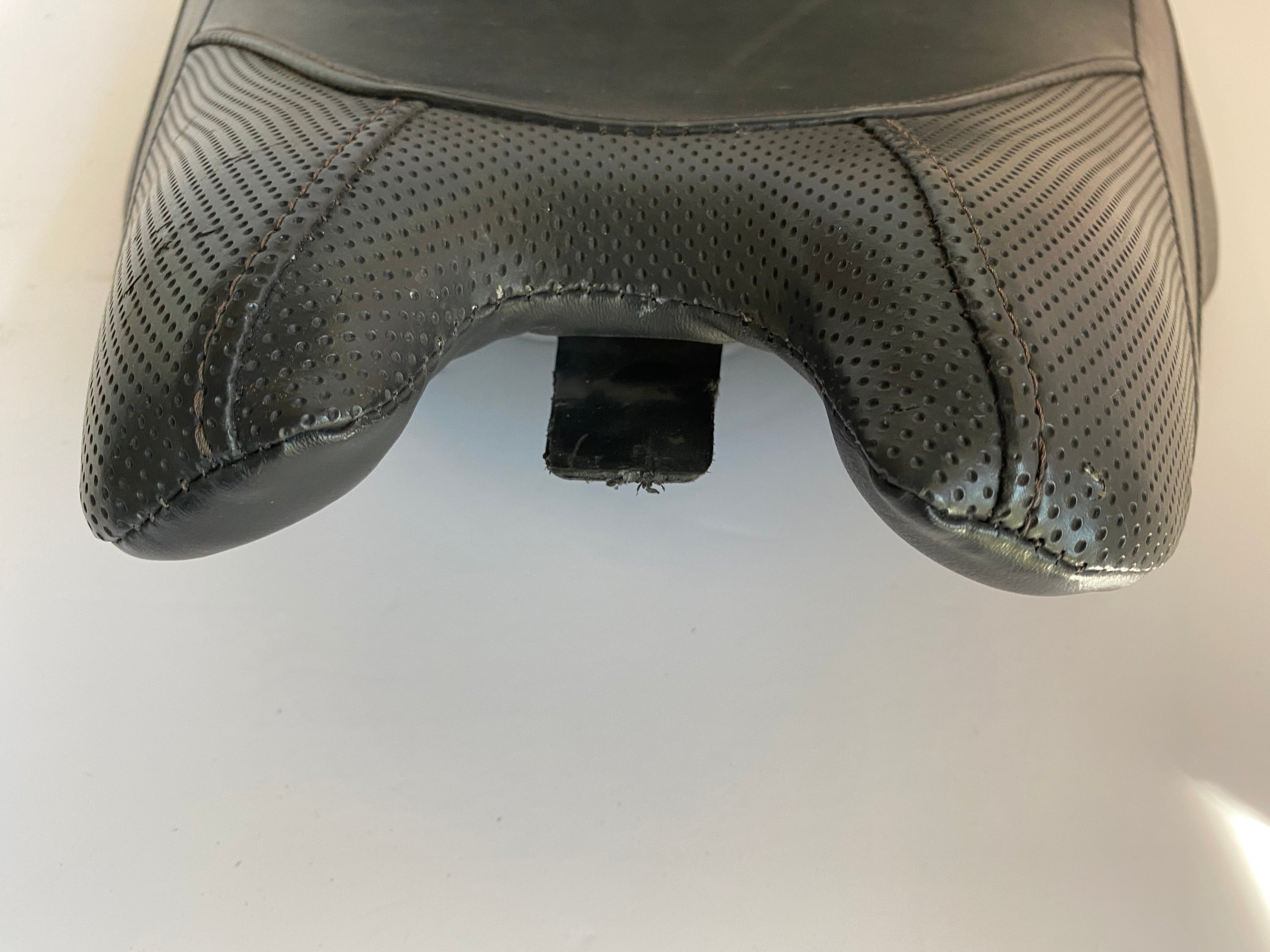 Selle solo Softail Breakout CVO Harley Davidson REF OEM 52000239