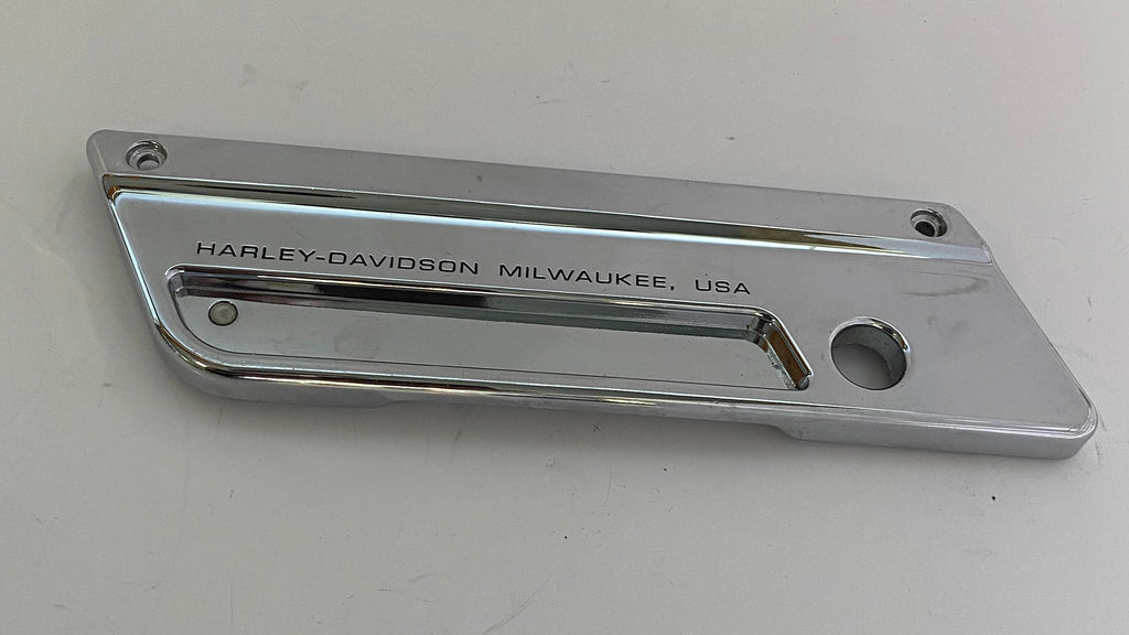 Harley Davidson left saddlebag hinge cover REF OEM: 90603-93A