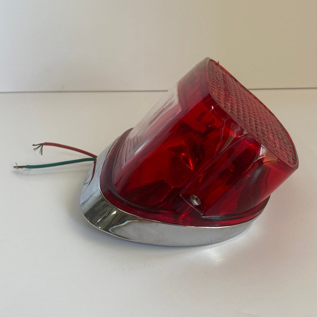 Feu arrière complet Harley Davidson REF OEM : 68049-93B