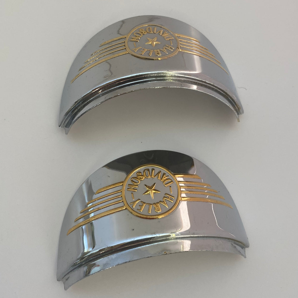 Jeu de 4 casquettes chromées Logo Fat Boy Harley Davidson REF 68088-96
