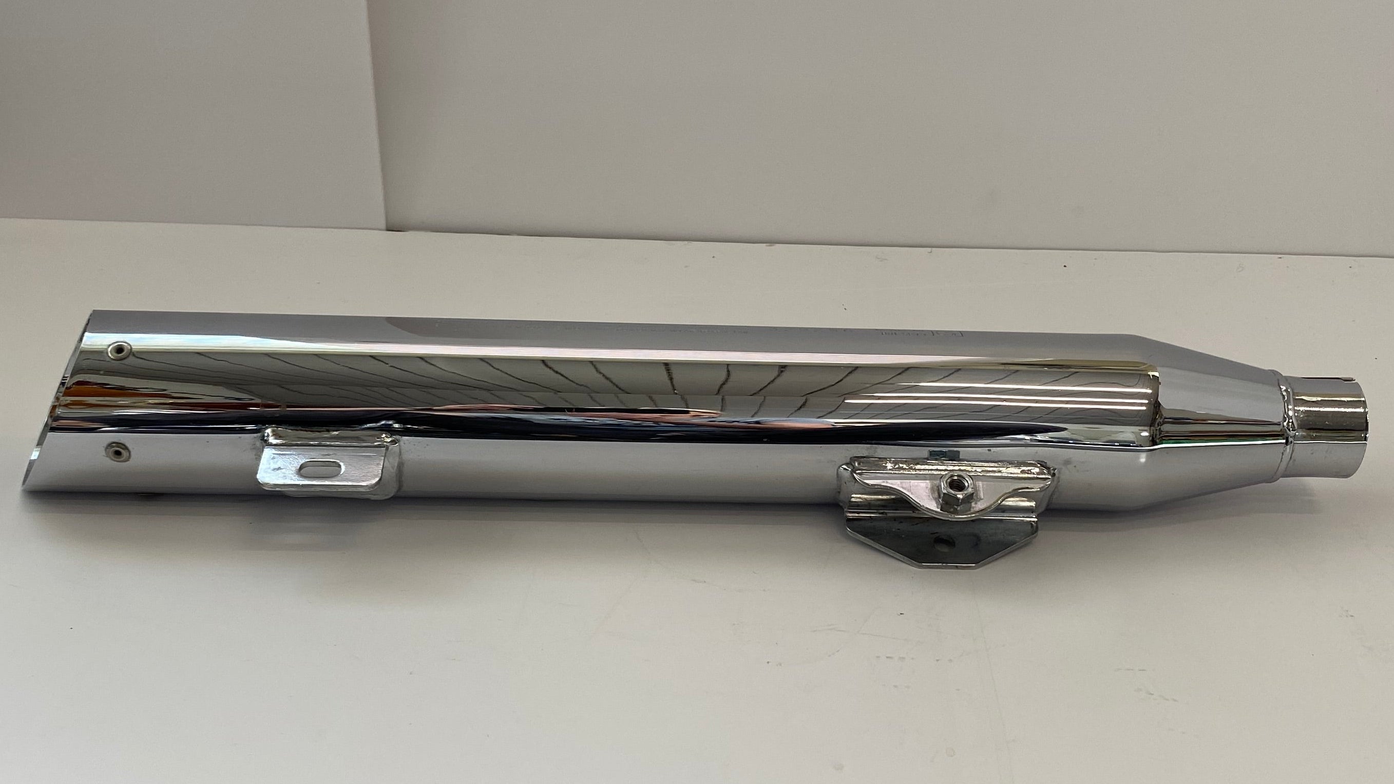 Silencieux échappement supérieur Dyna Fat Bob Wide Glide Harley Davidson REF 64705-08