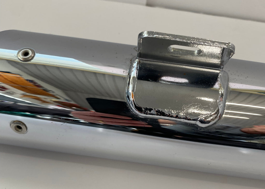 Silencieux échappement supérieur Dyna Fat Bob Wide Glide Harley Davidson REF 64705-08