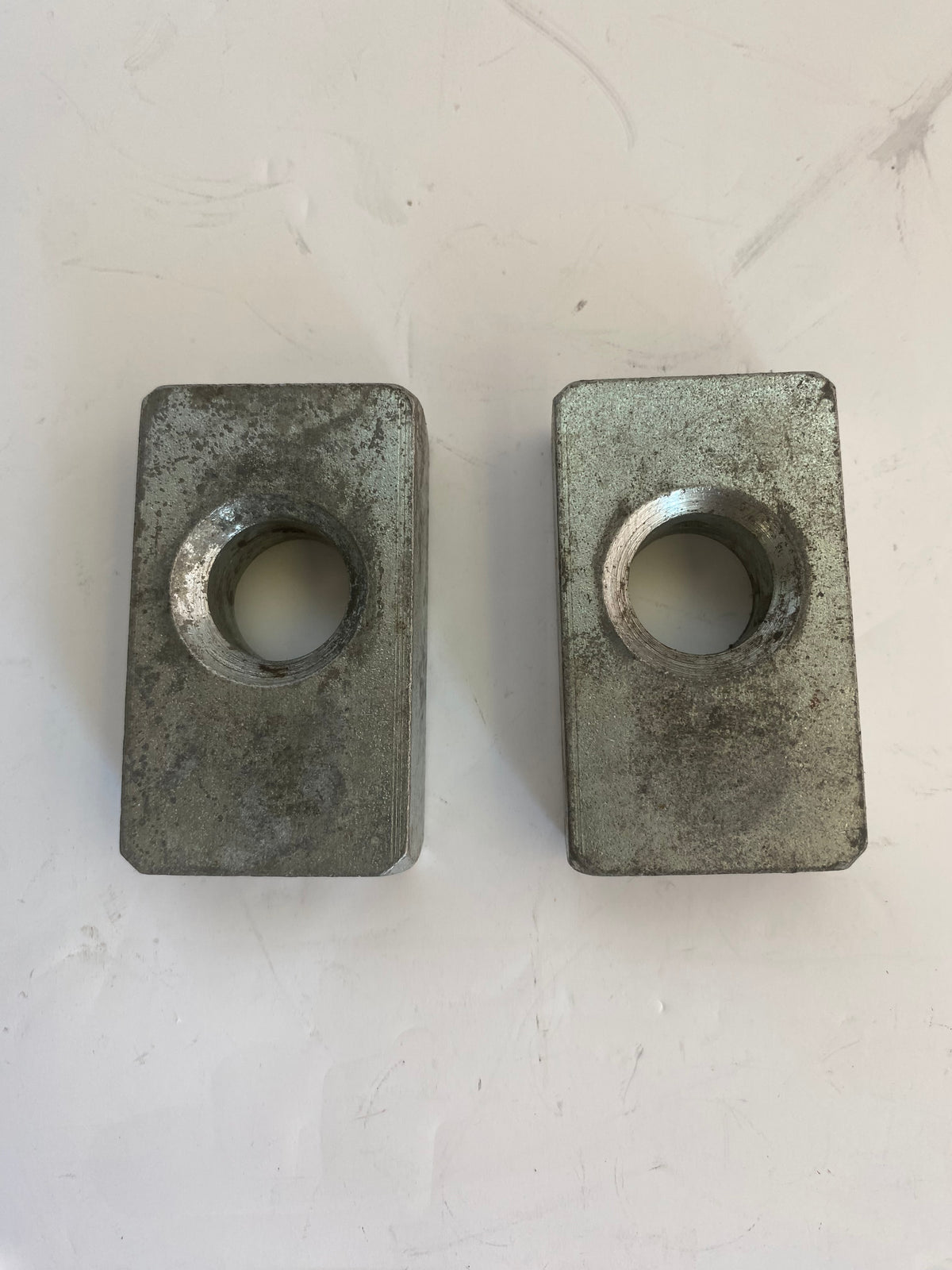 Jeu 2 tendeurs de roues arrière Dyna axe 3/4" Harley Davidson REF OEM 41571-92